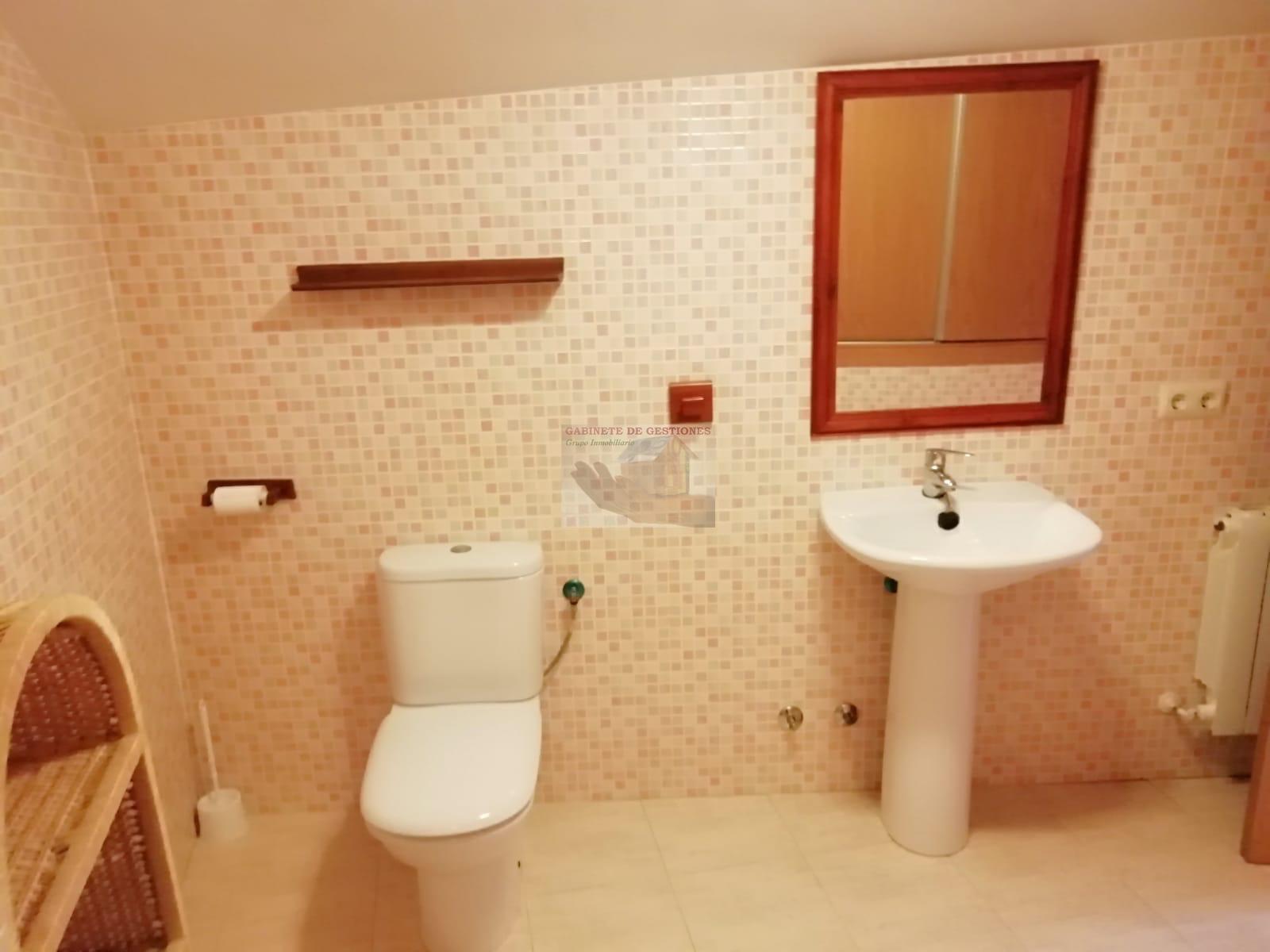 For sale of duplex in Albacete