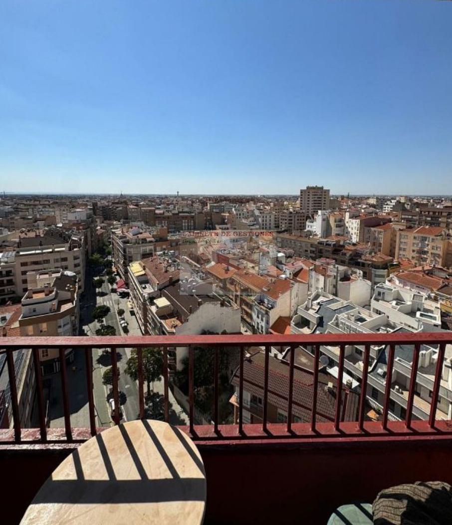 For sale of flat in Albacete