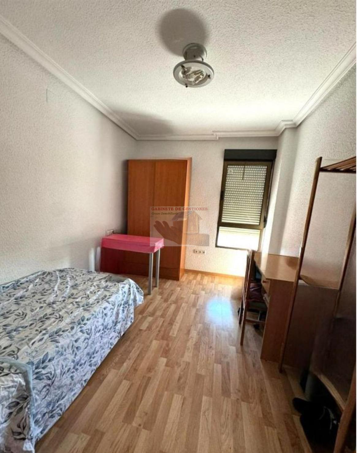 For sale of flat in Albacete