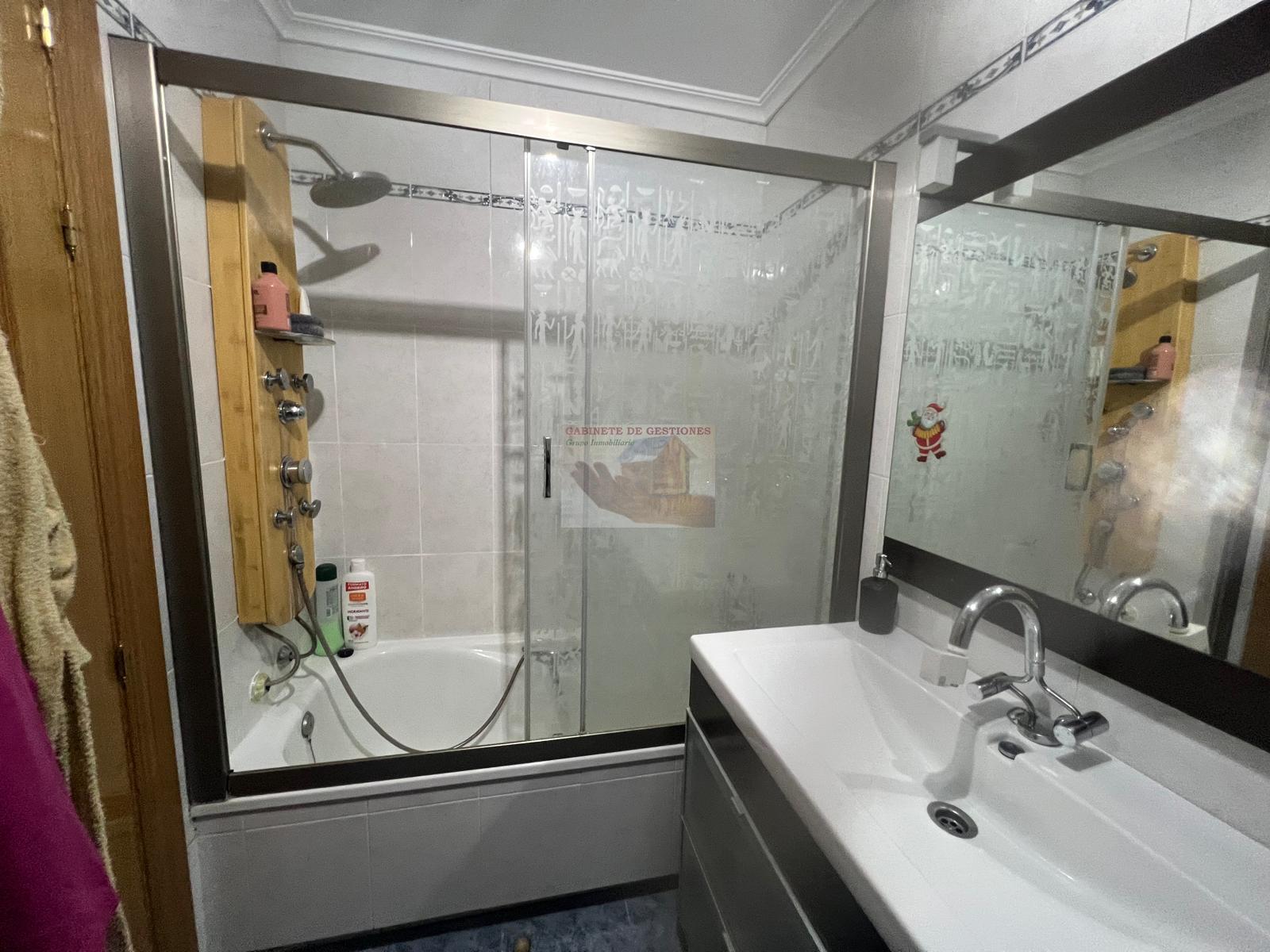 For sale of flat in Albacete