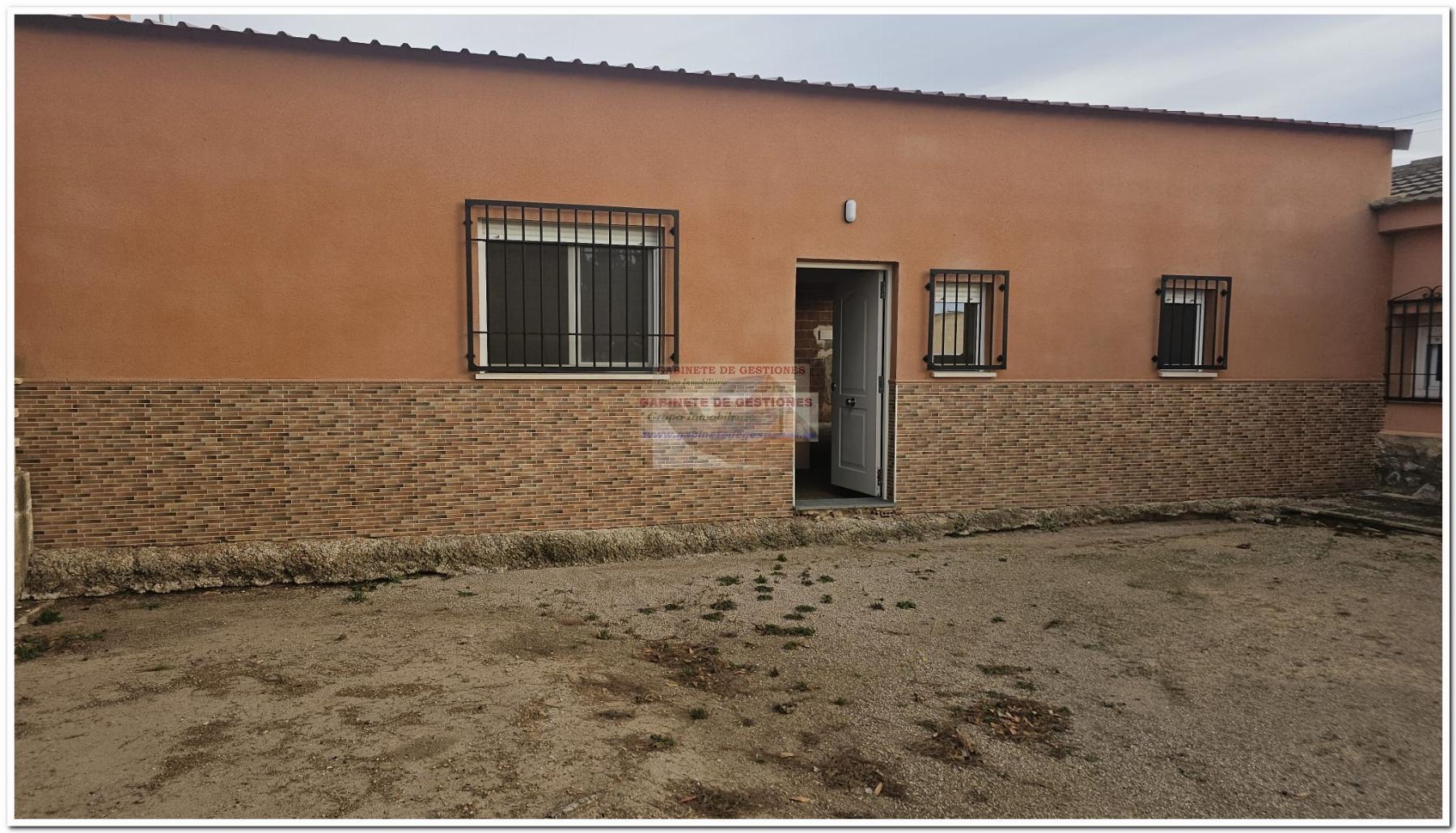 For sale of house in Albacete