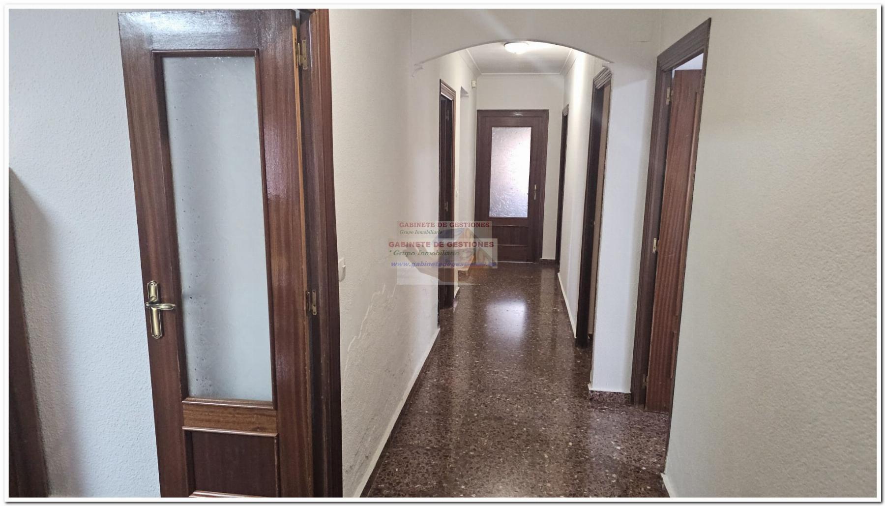 For sale of house in Albacete