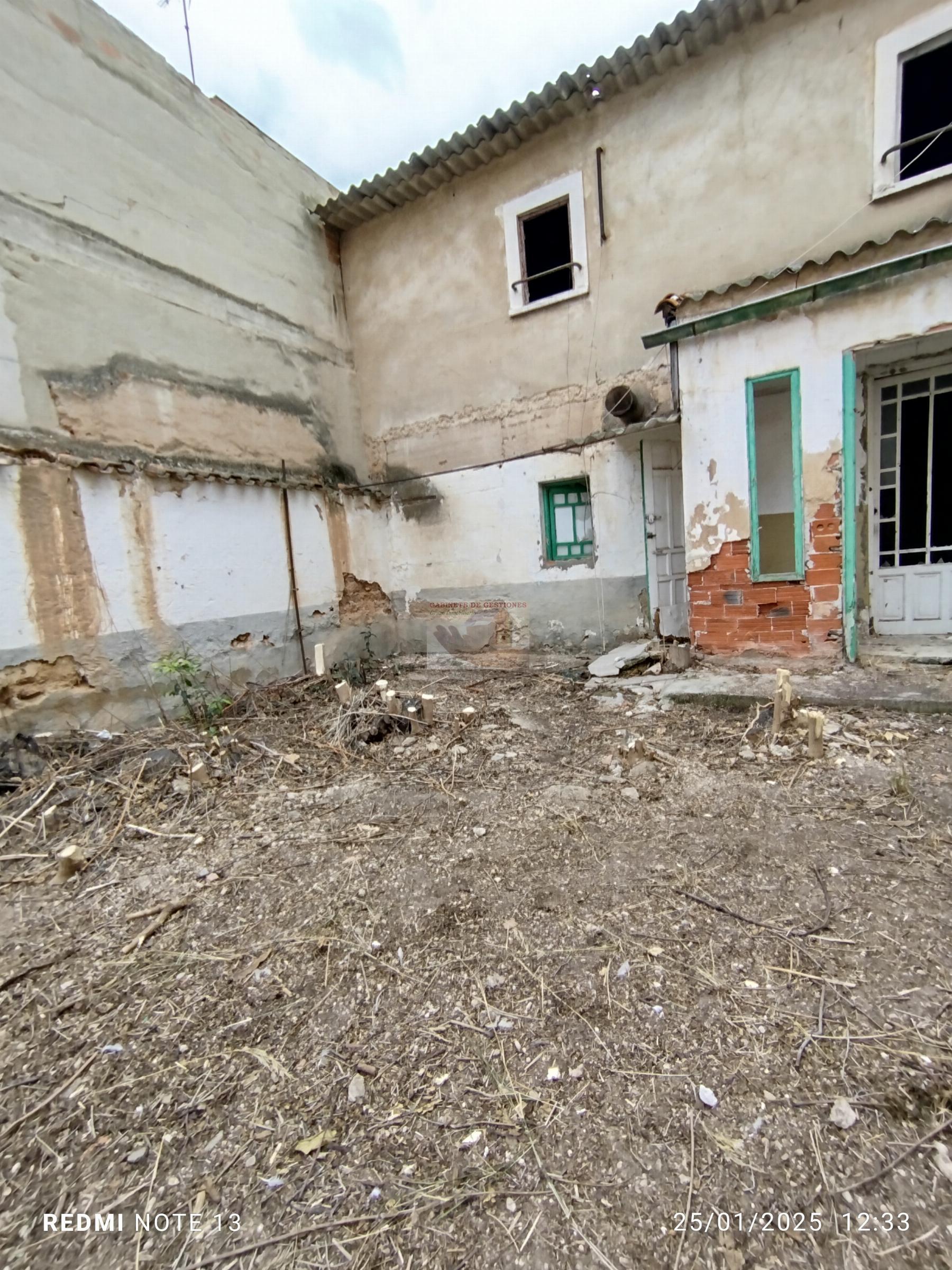 For sale of house in Albacete