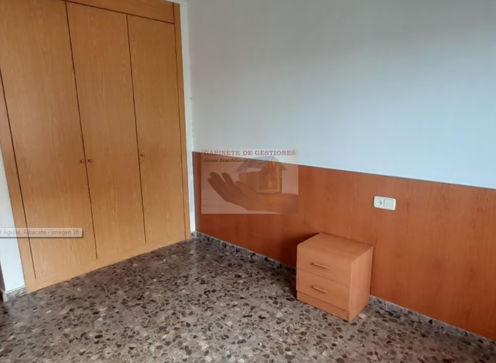 For sale of flat in Albacete