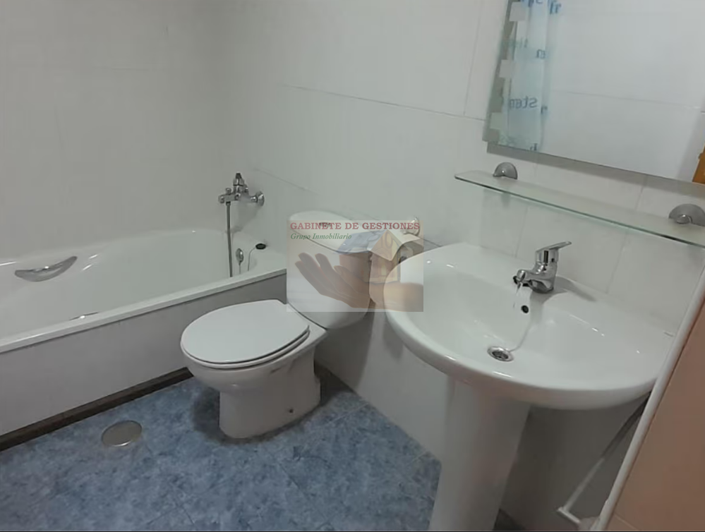 For sale of flat in Albacete