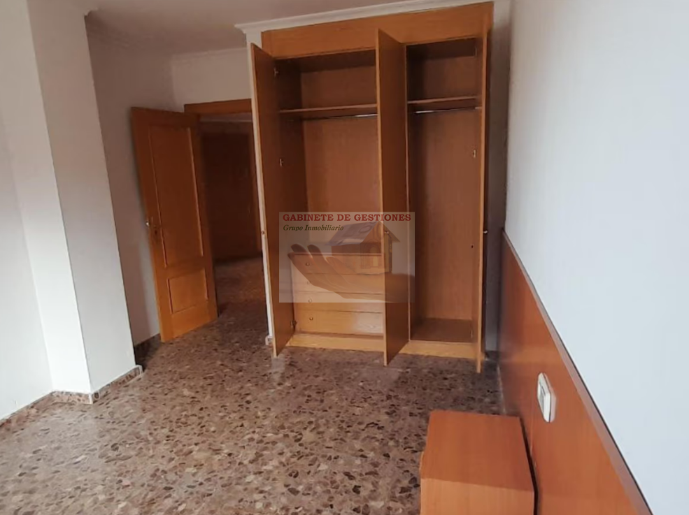 For sale of flat in Albacete