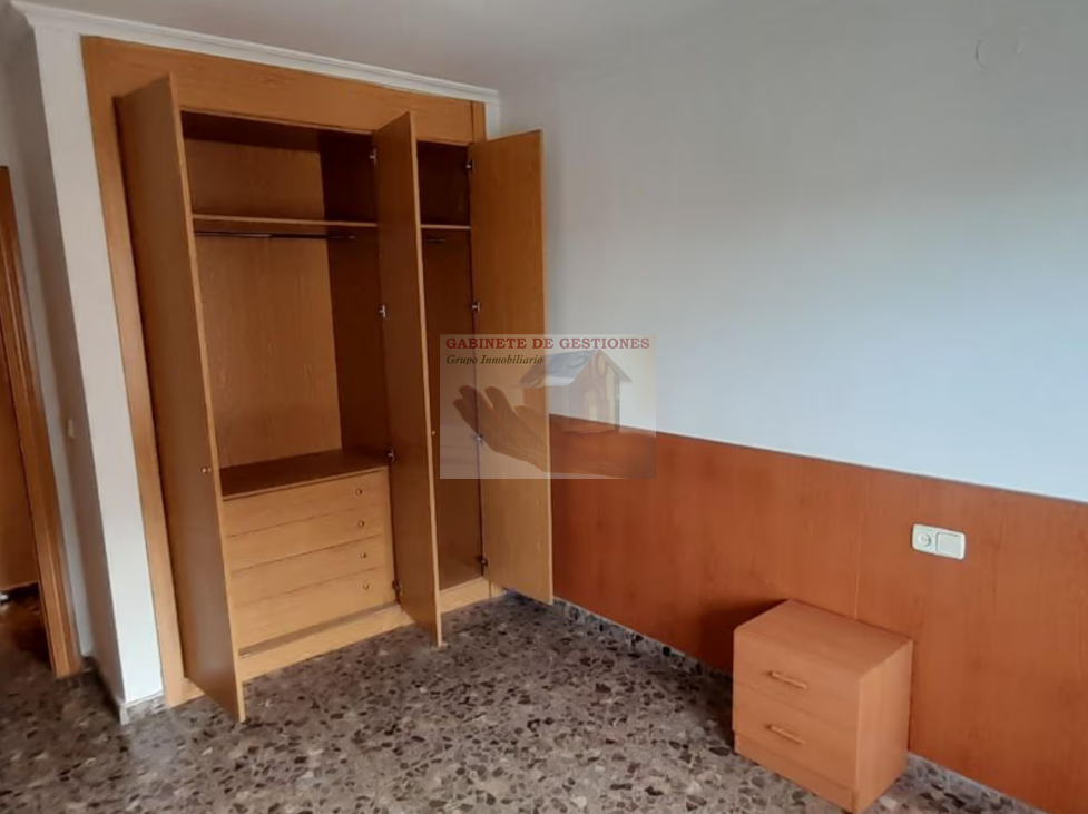For sale of flat in Albacete