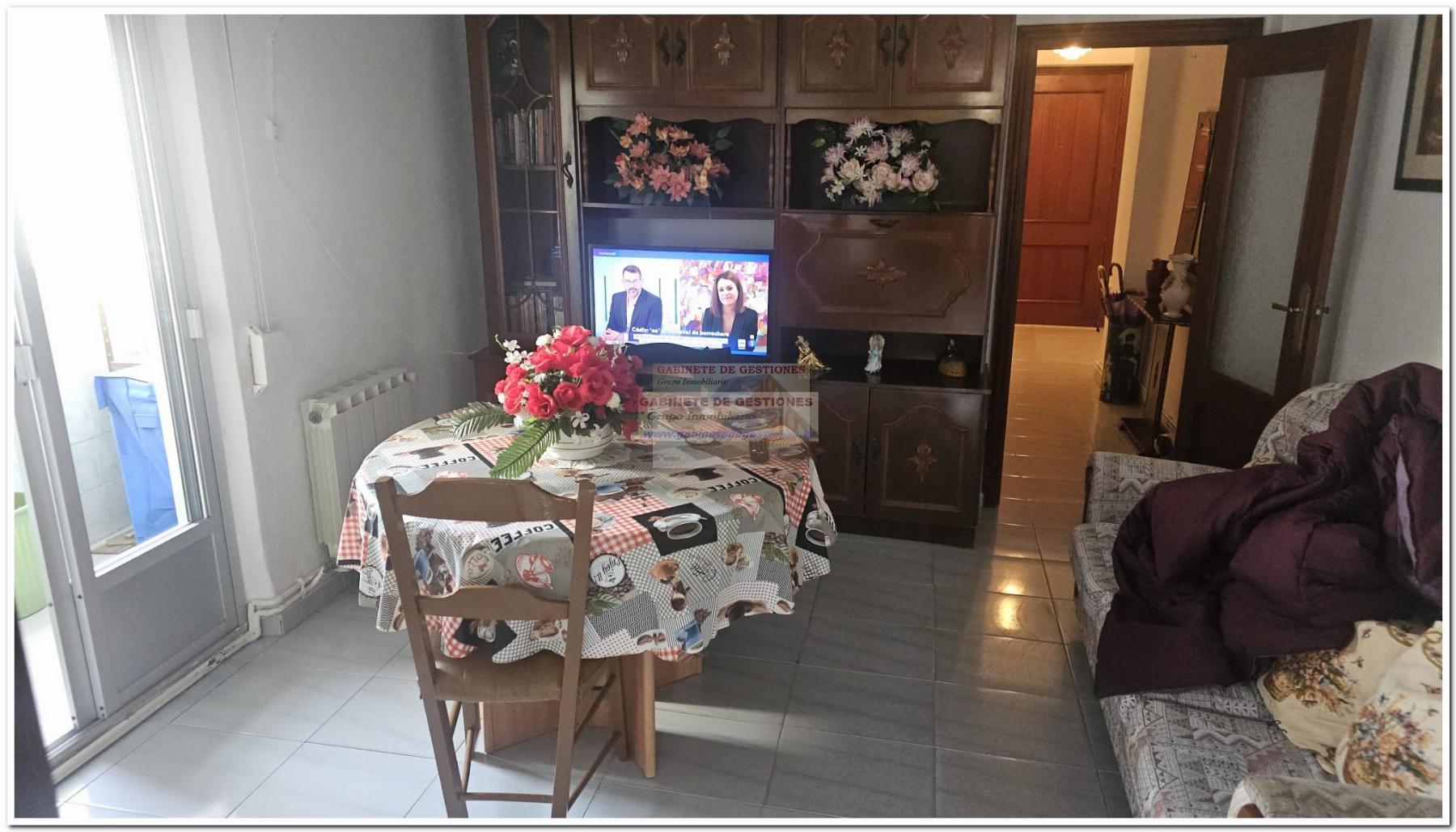 For sale of flat in Albacete