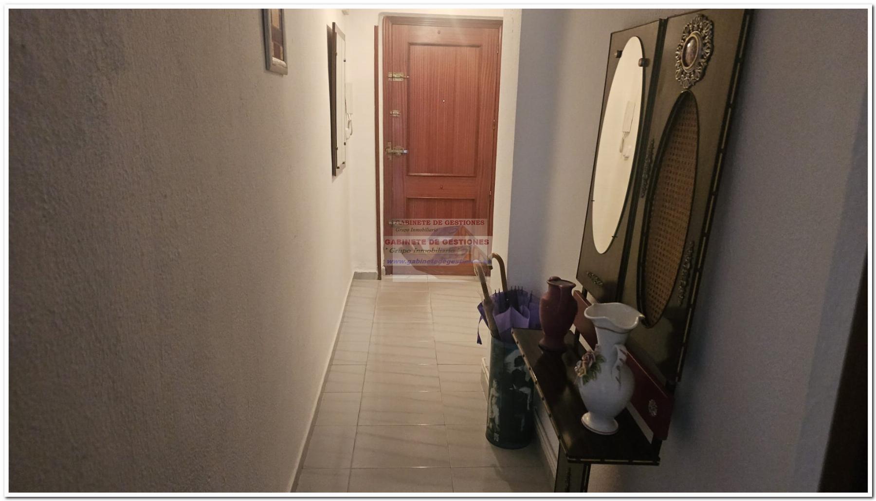 For sale of flat in Albacete