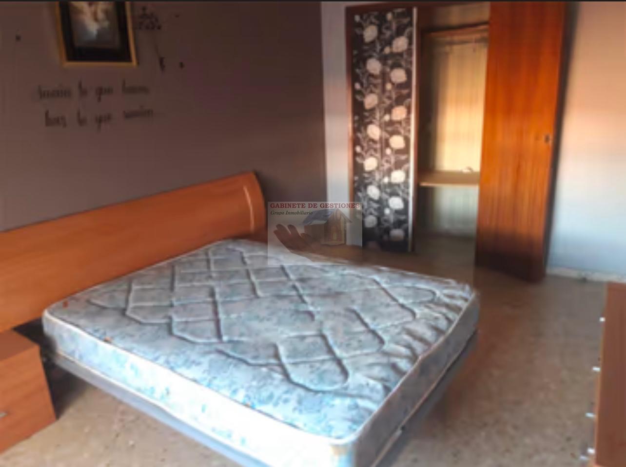 For sale of flat in La Gineta