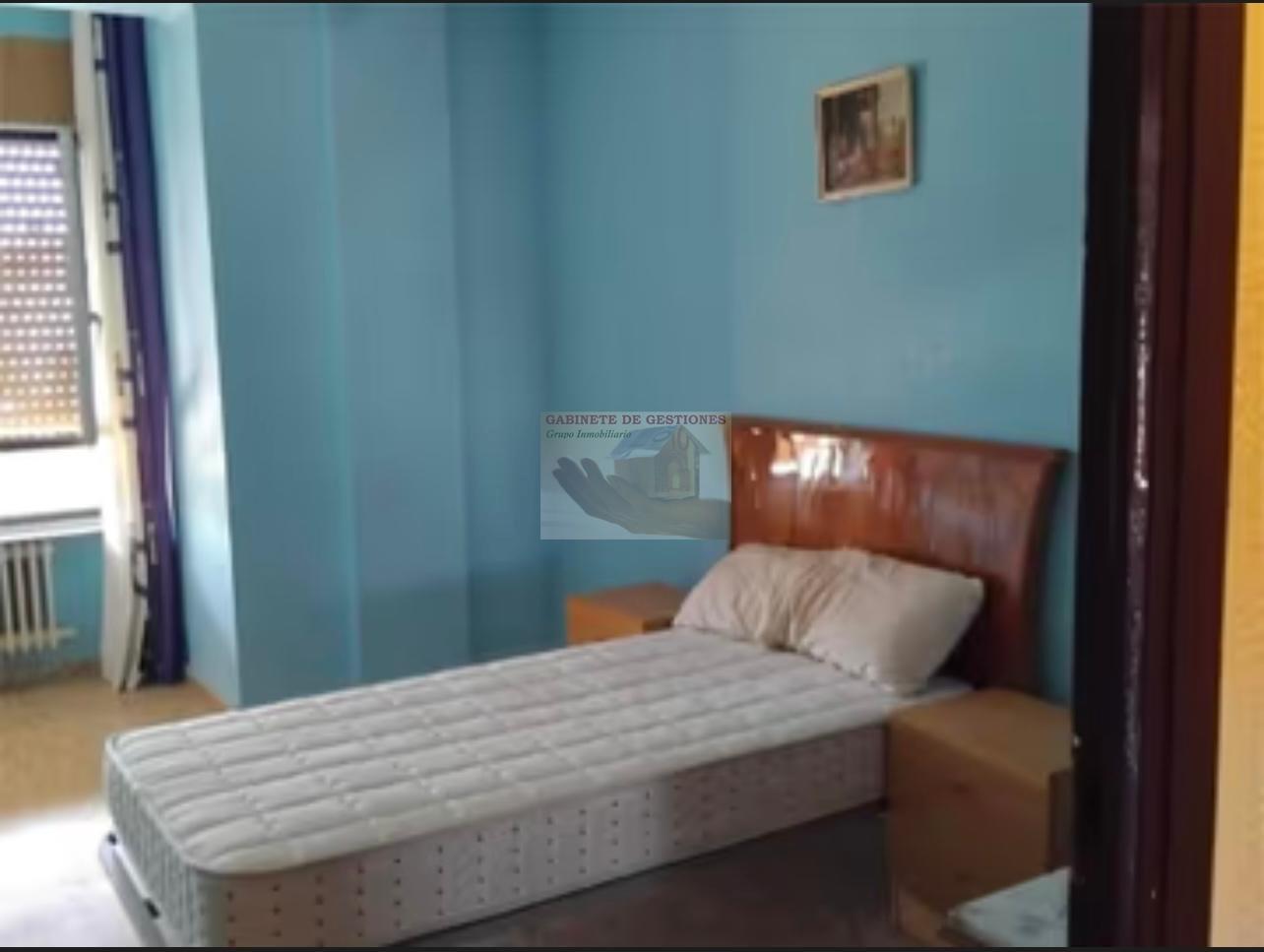 For sale of flat in La Gineta