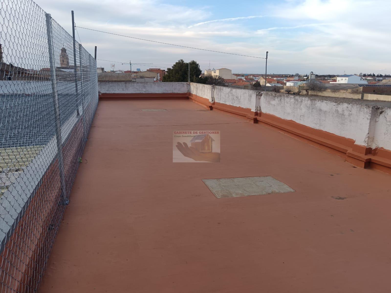 For sale of flat in La Gineta