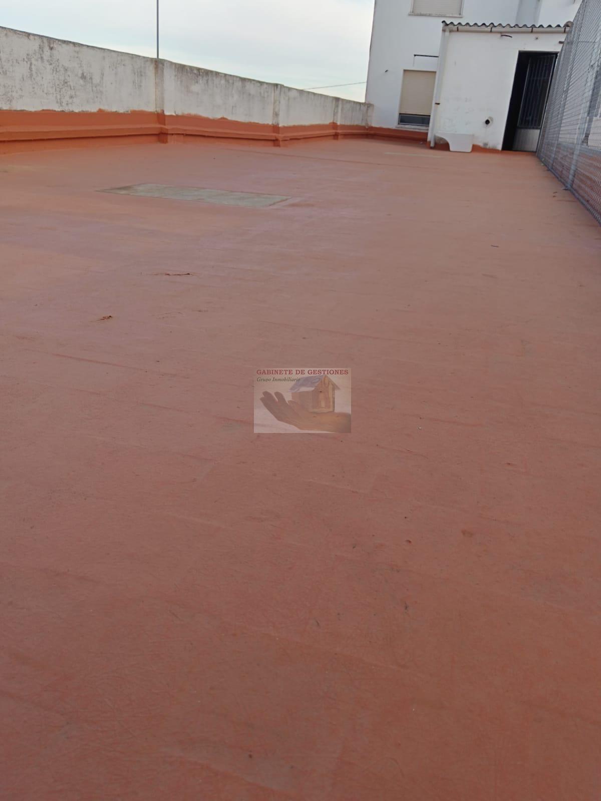 For sale of flat in La Gineta