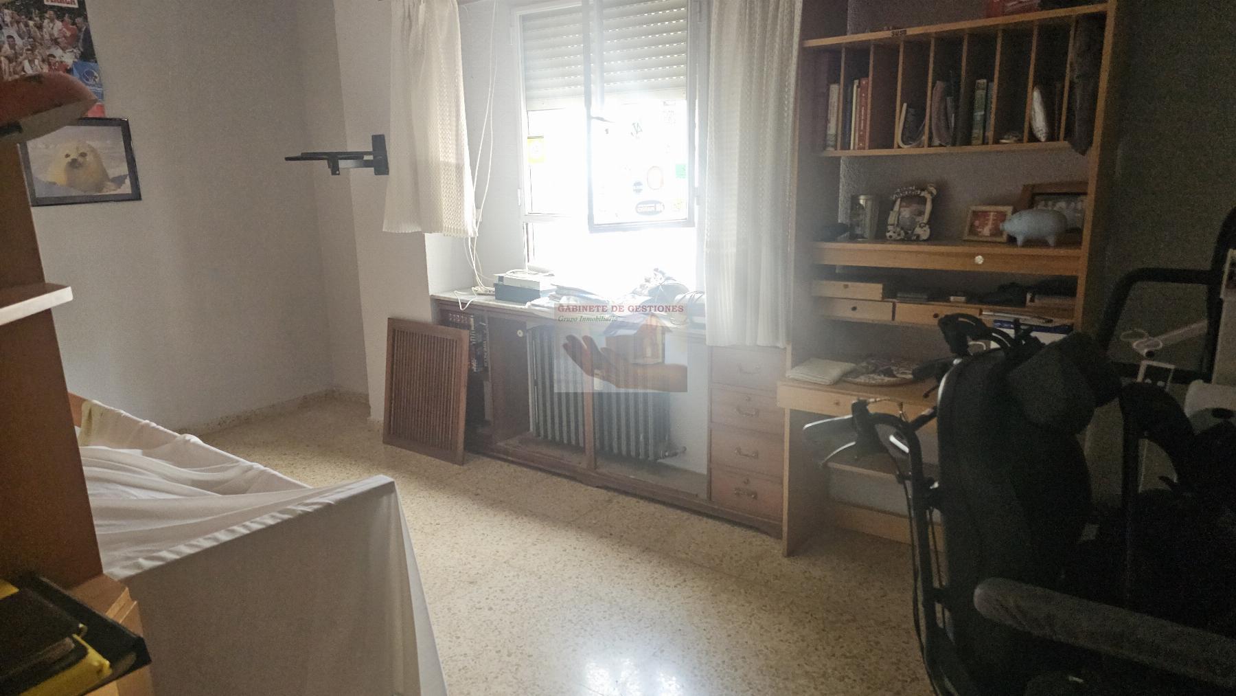 For sale of flat in Albacete