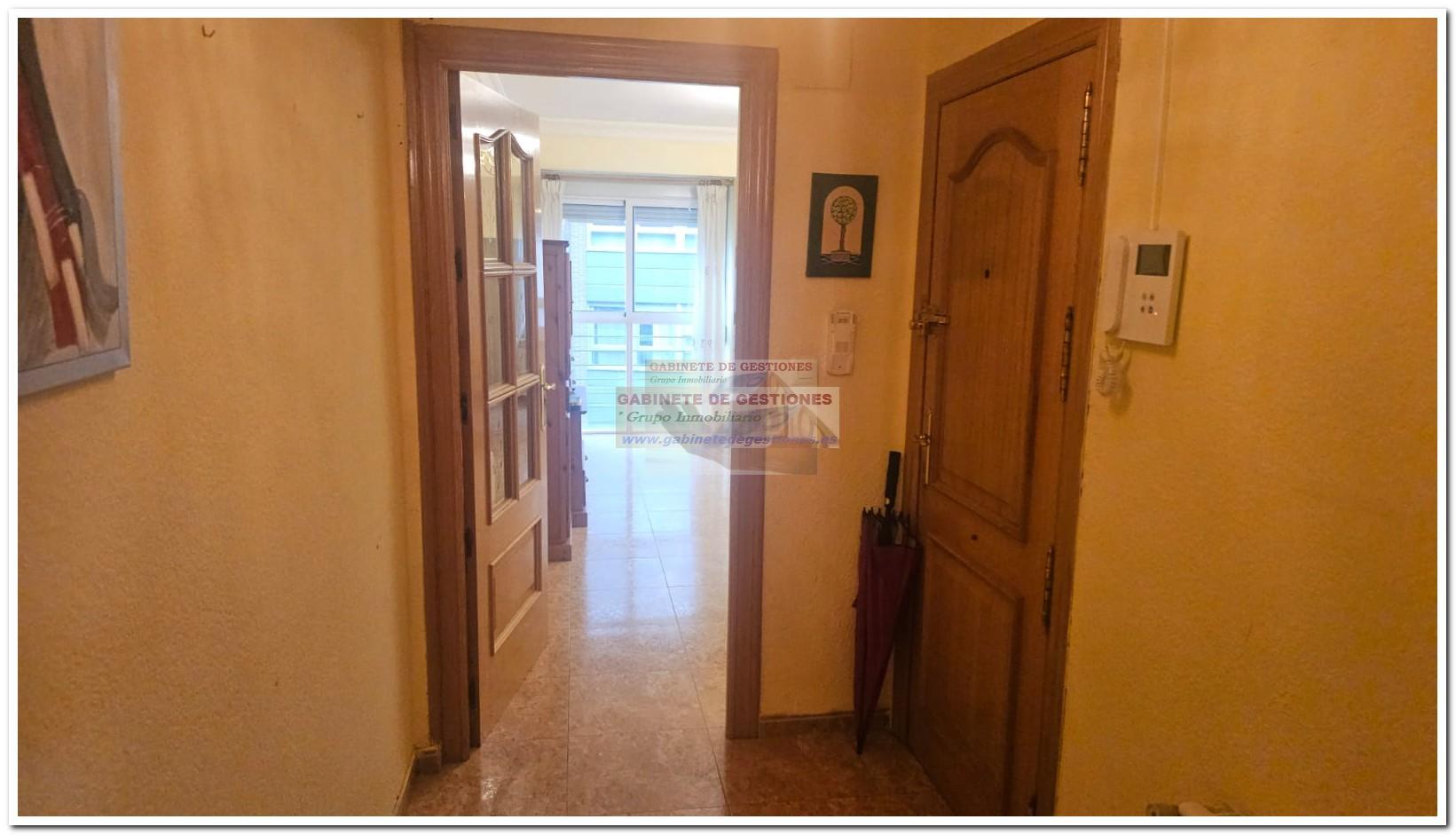 For sale of flat in Albacete