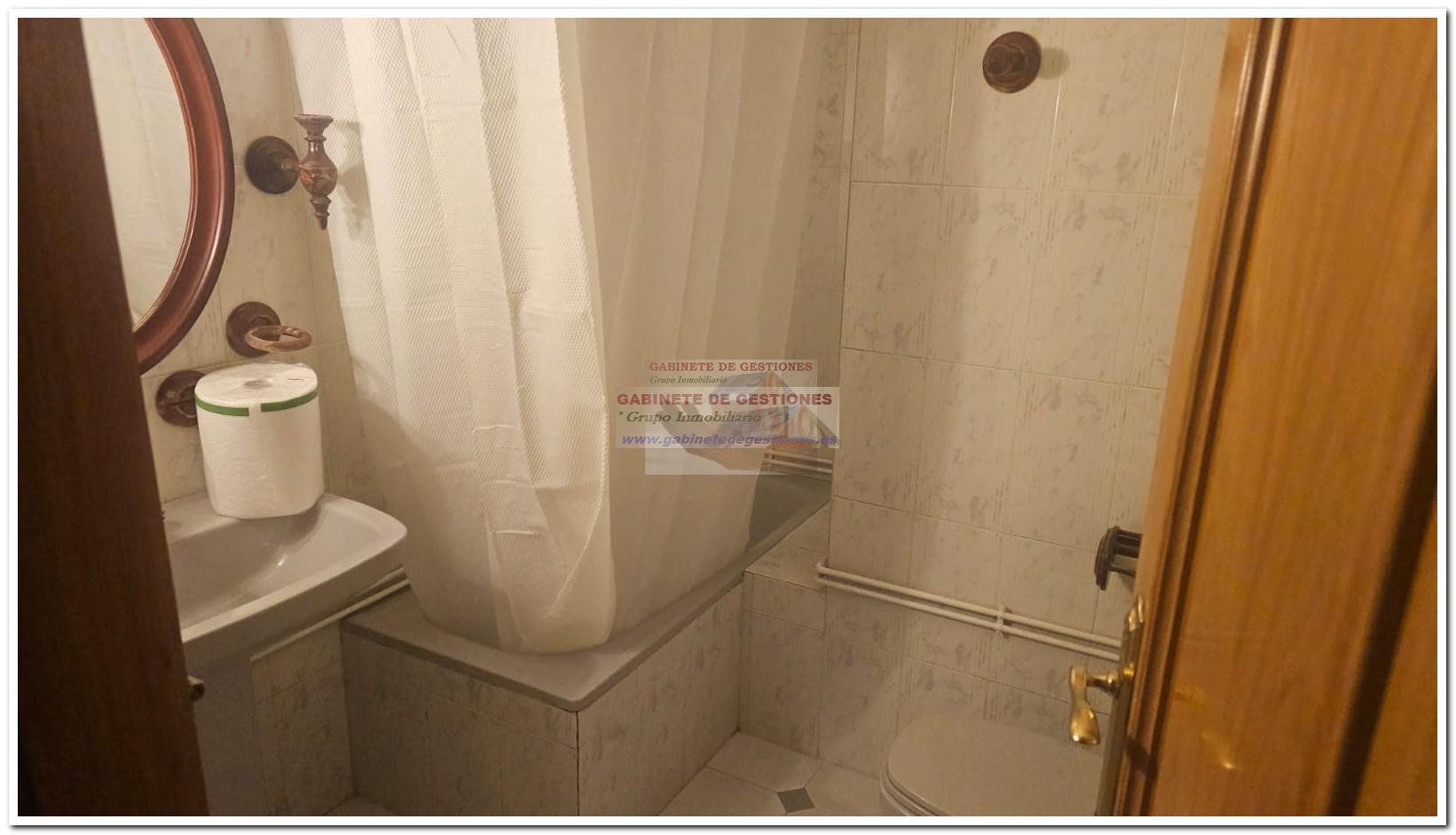 For sale of flat in Albacete