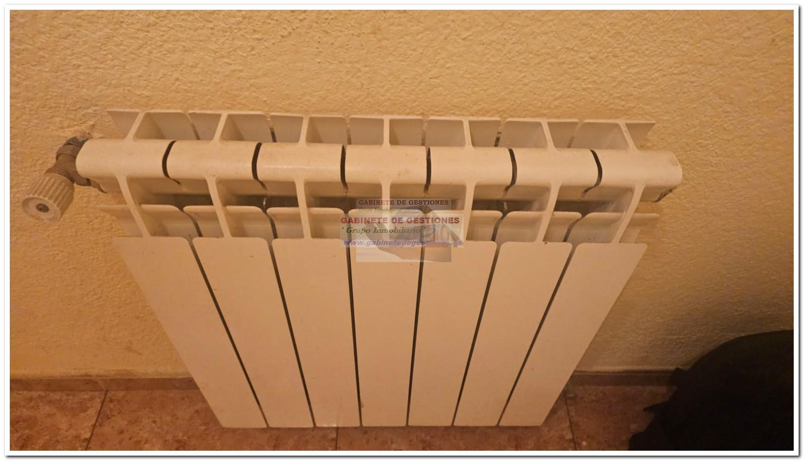 For sale of flat in Albacete