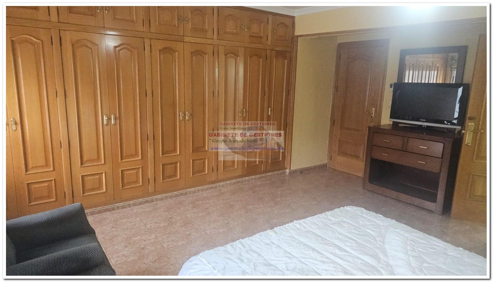 For sale of flat in Albacete