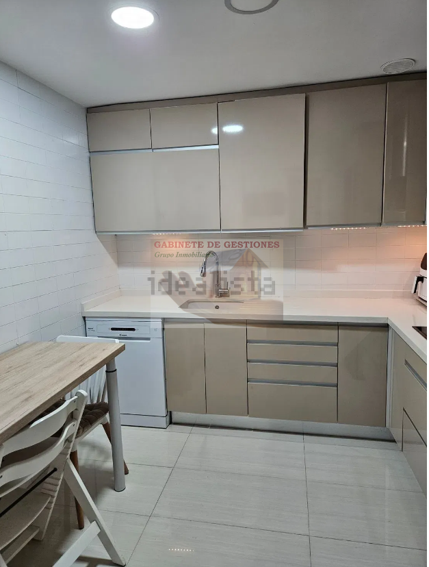 For sale of flat in Albacete