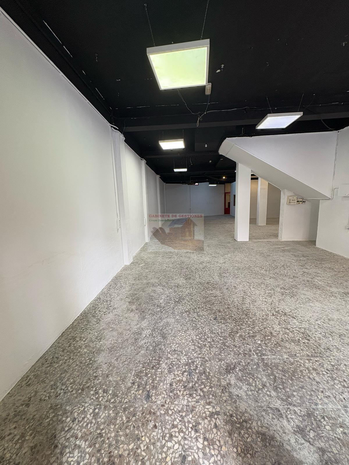 For sale of commercial in Albacete