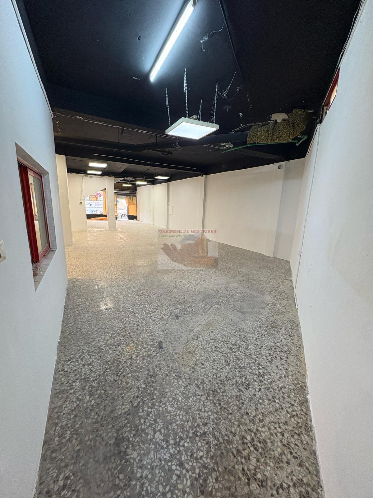 For sale of commercial in Albacete