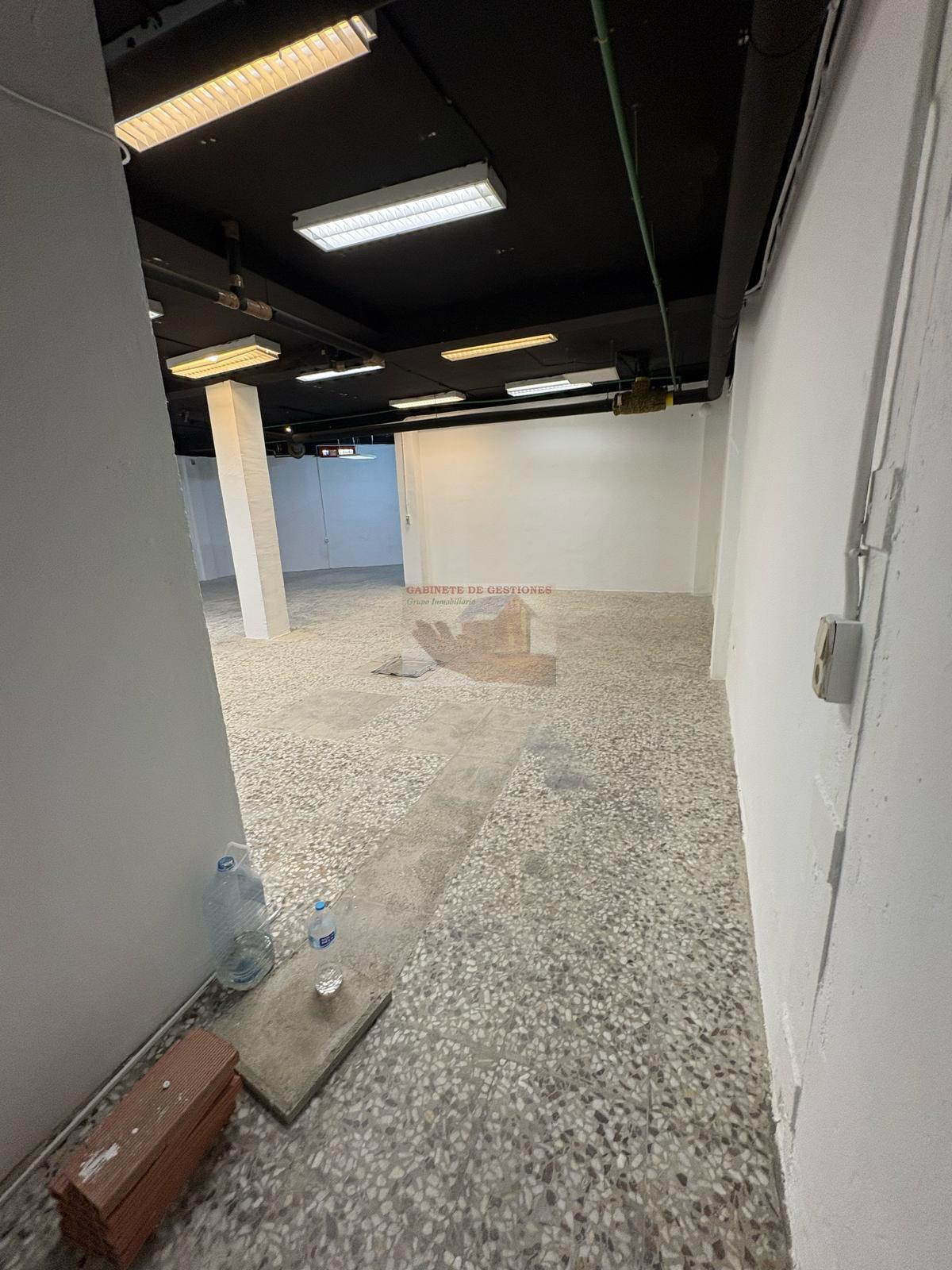 For sale of commercial in Albacete
