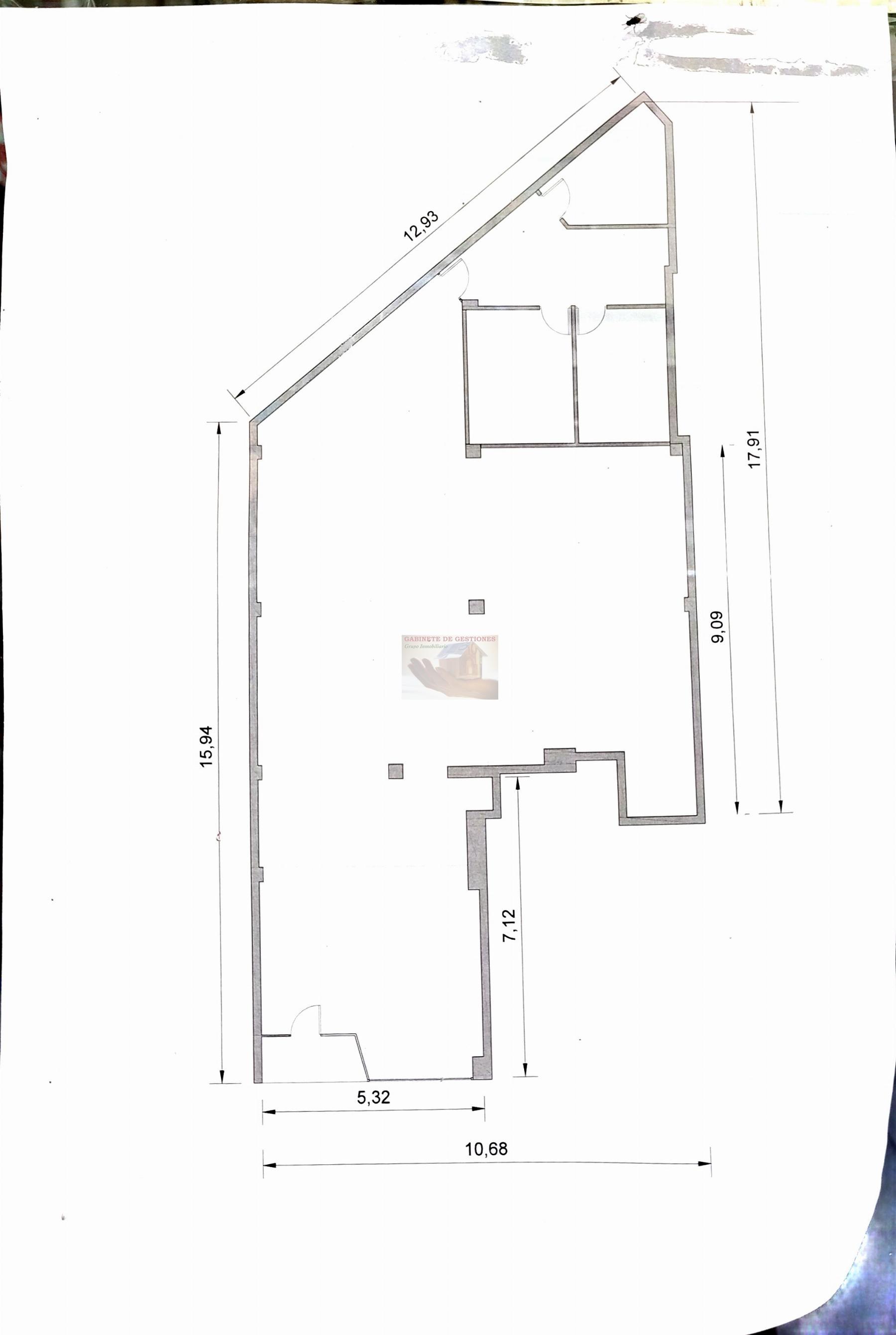 For sale of commercial in Albacete