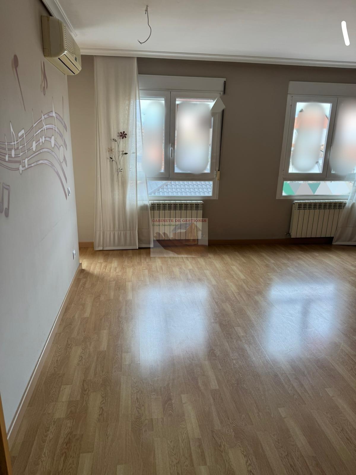 For sale of flat in Albacete