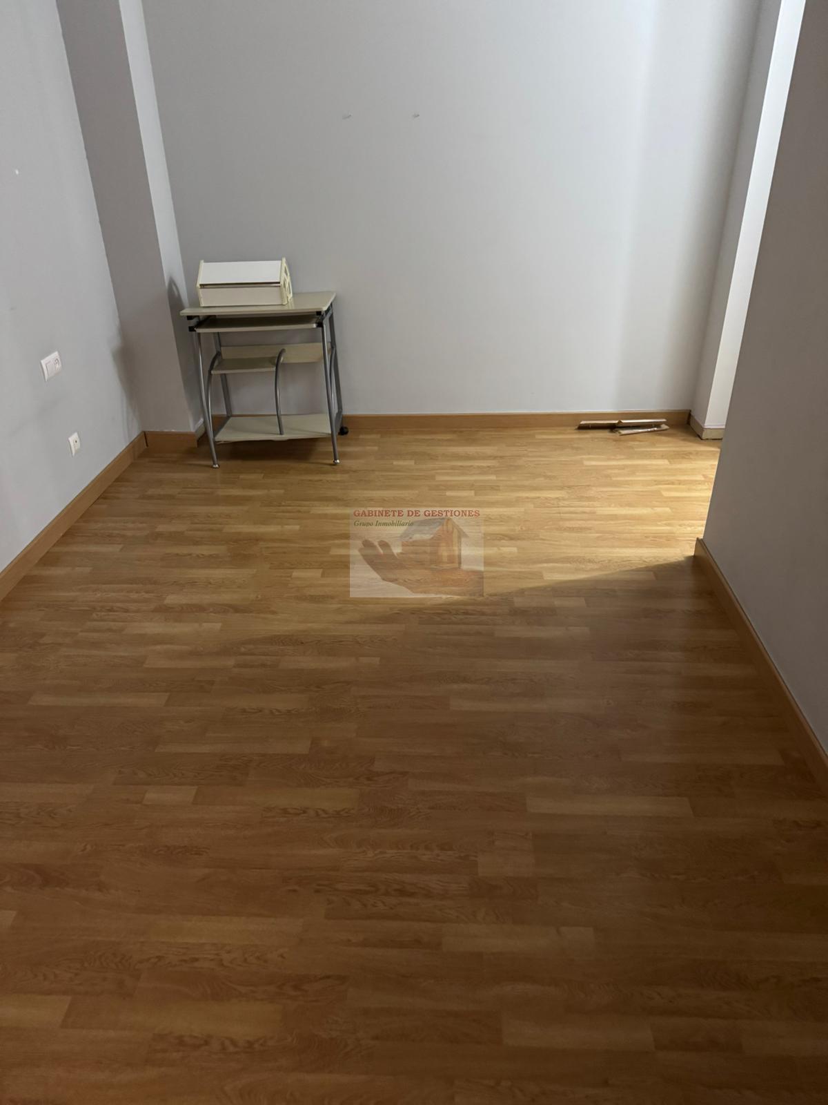 For sale of flat in Albacete