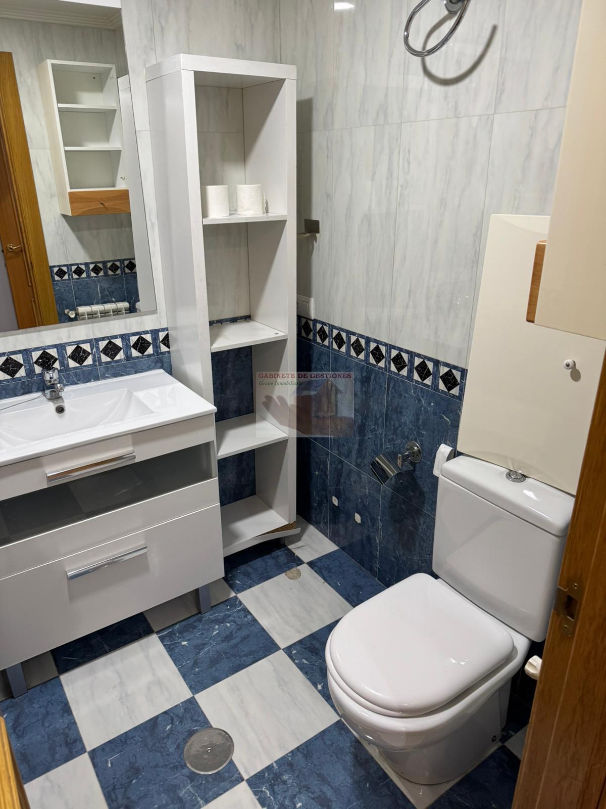 For sale of flat in Albacete