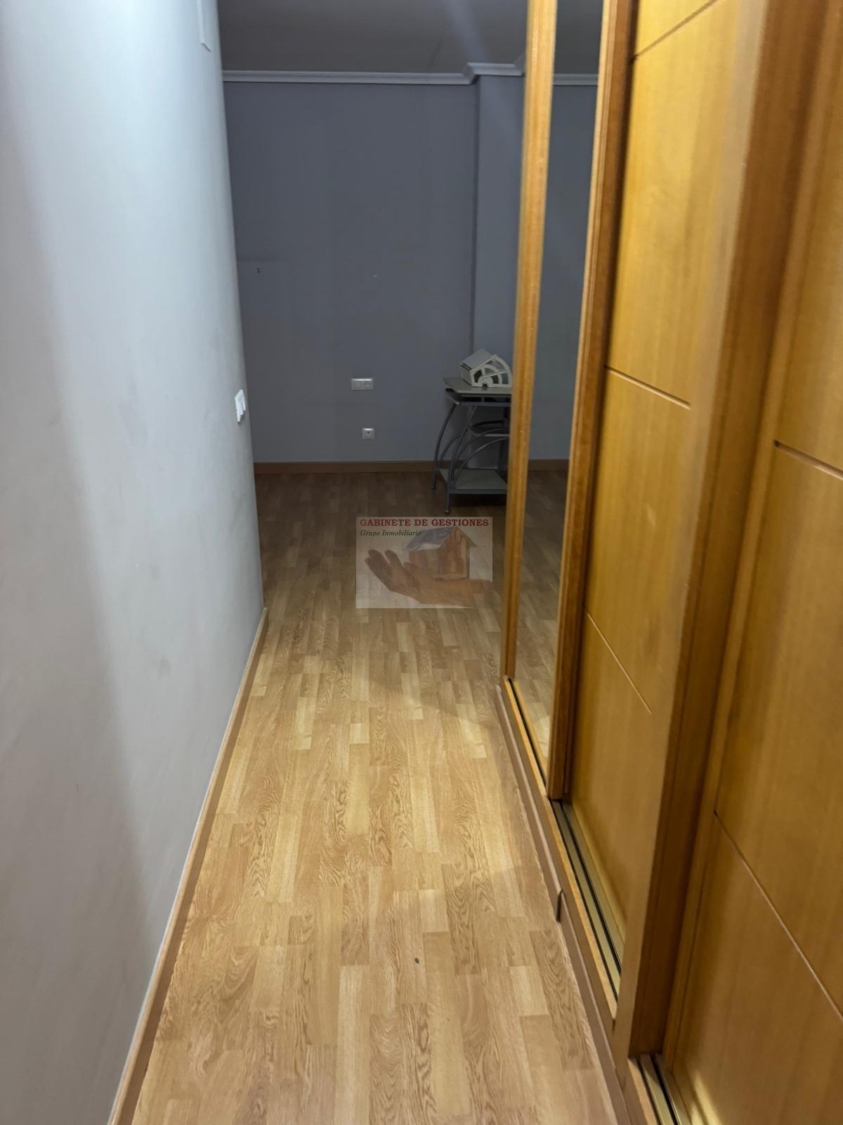For sale of flat in Albacete