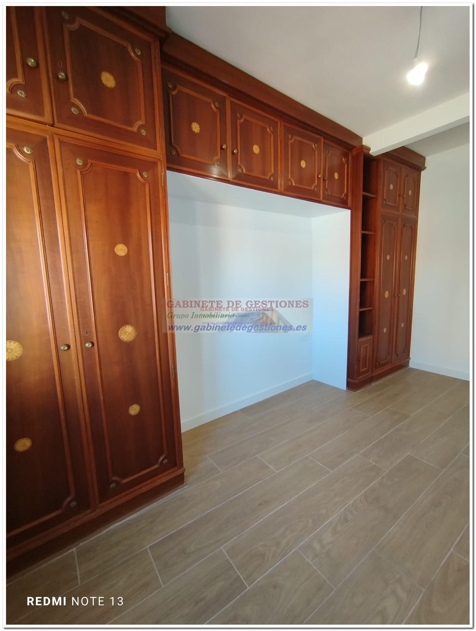 For sale of flat in Albacete
