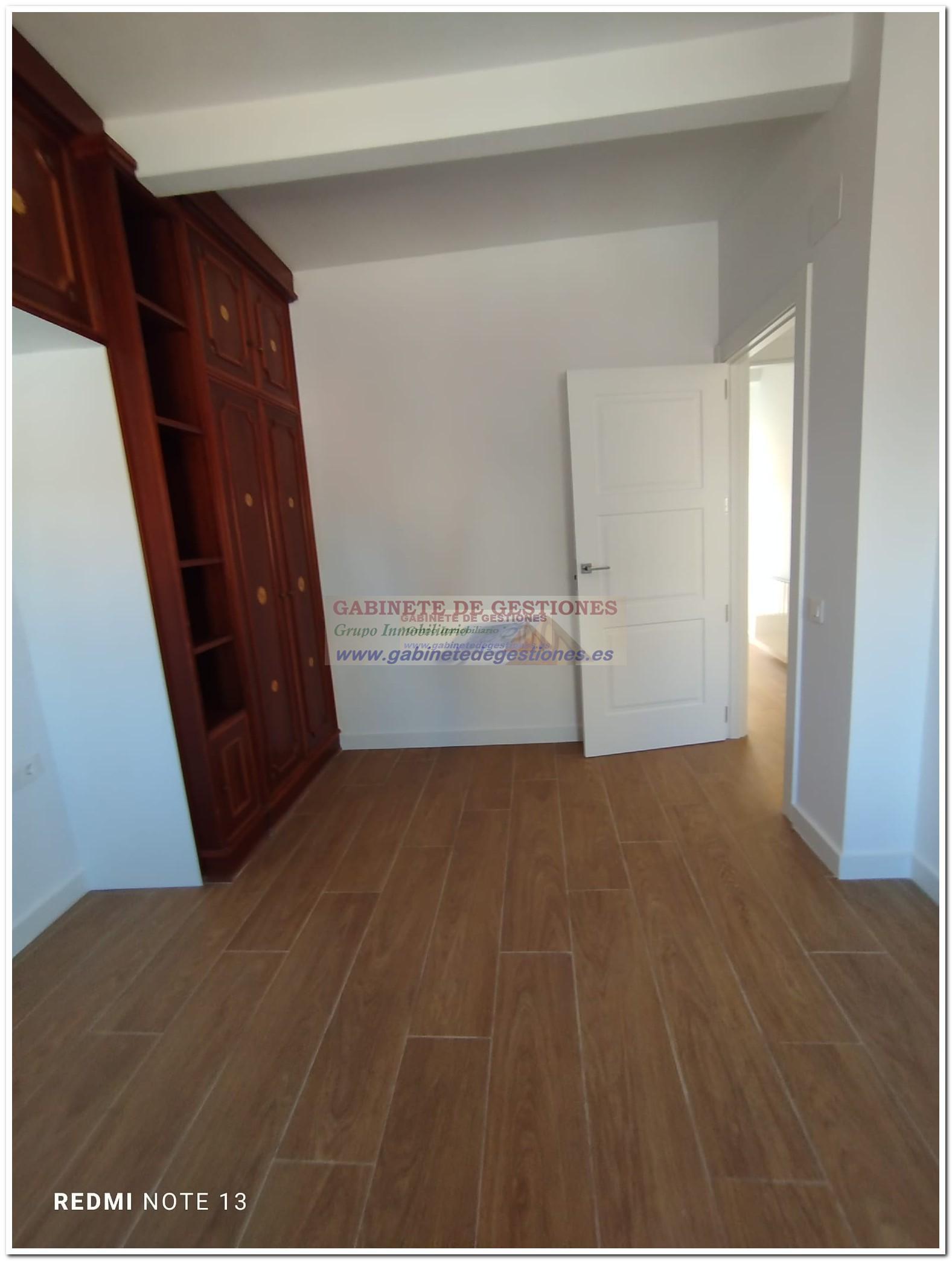 For sale of flat in Albacete