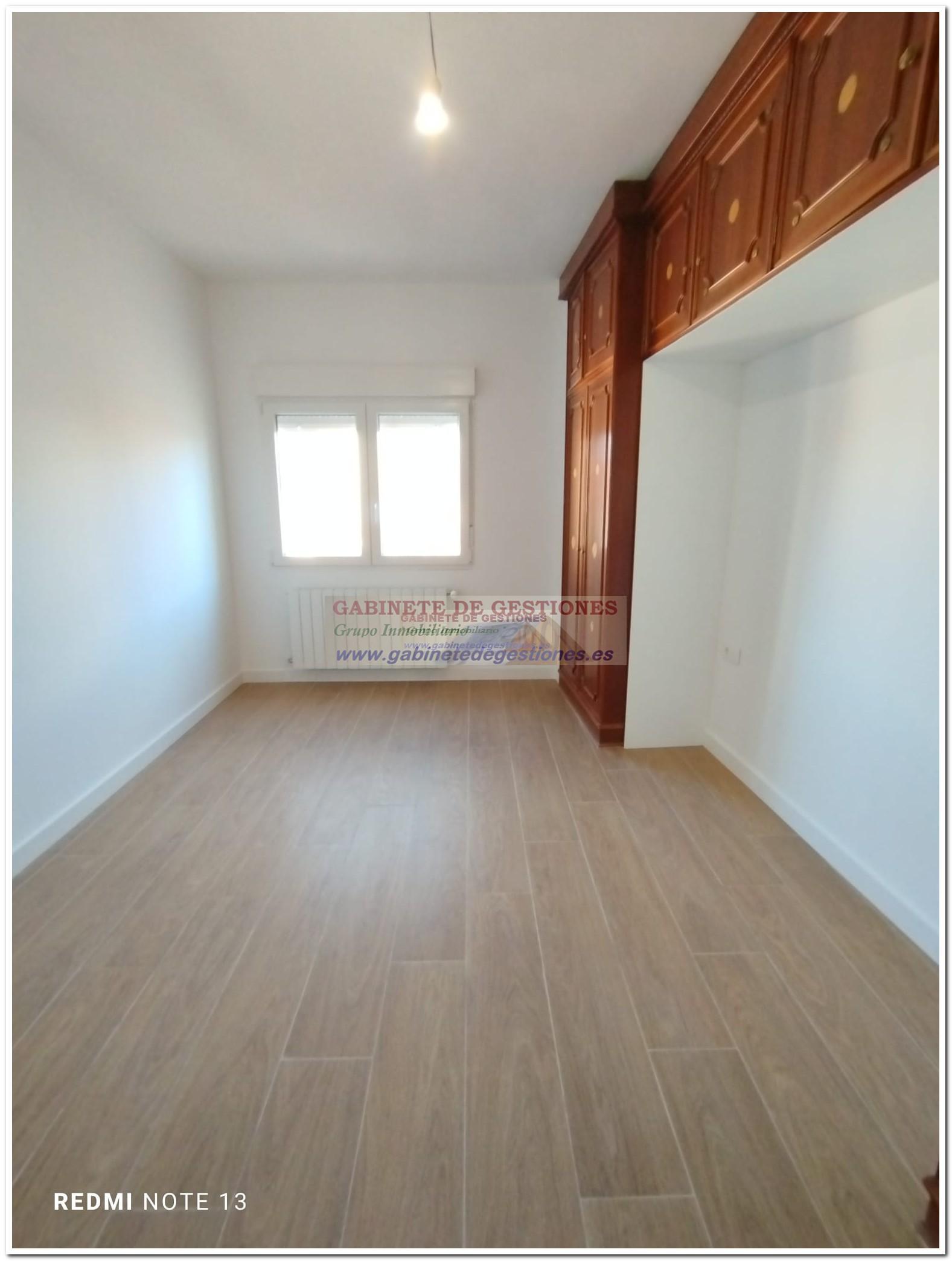 For sale of flat in Albacete