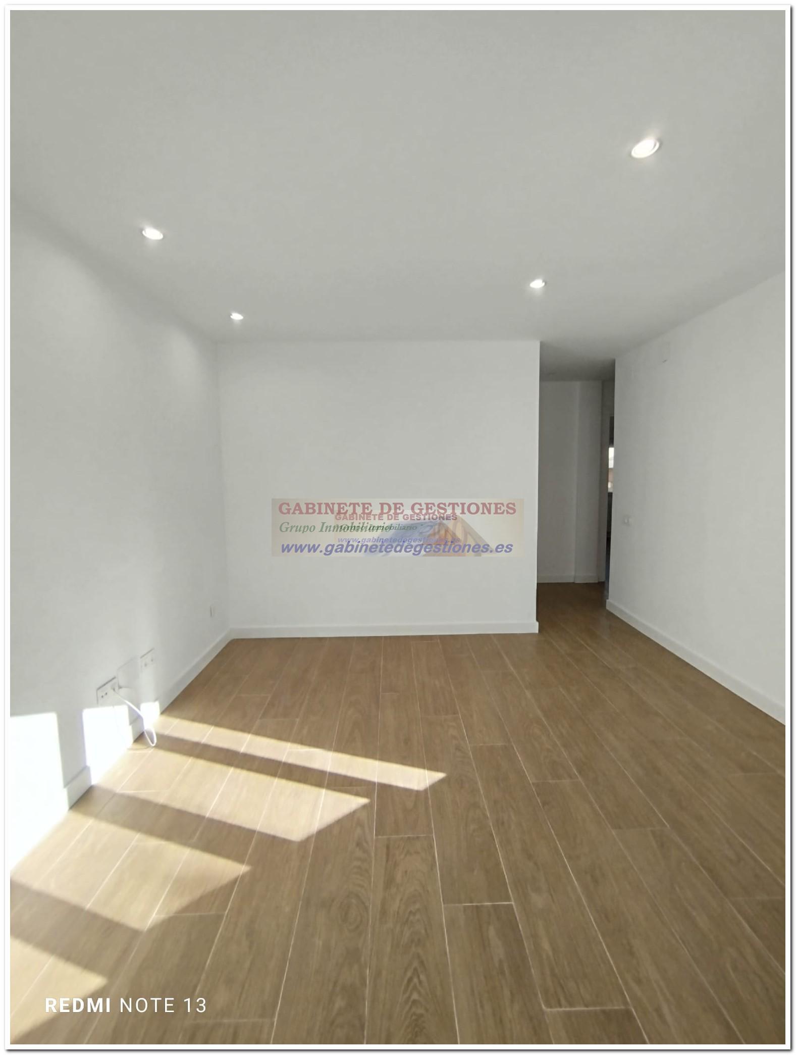 For sale of flat in Albacete