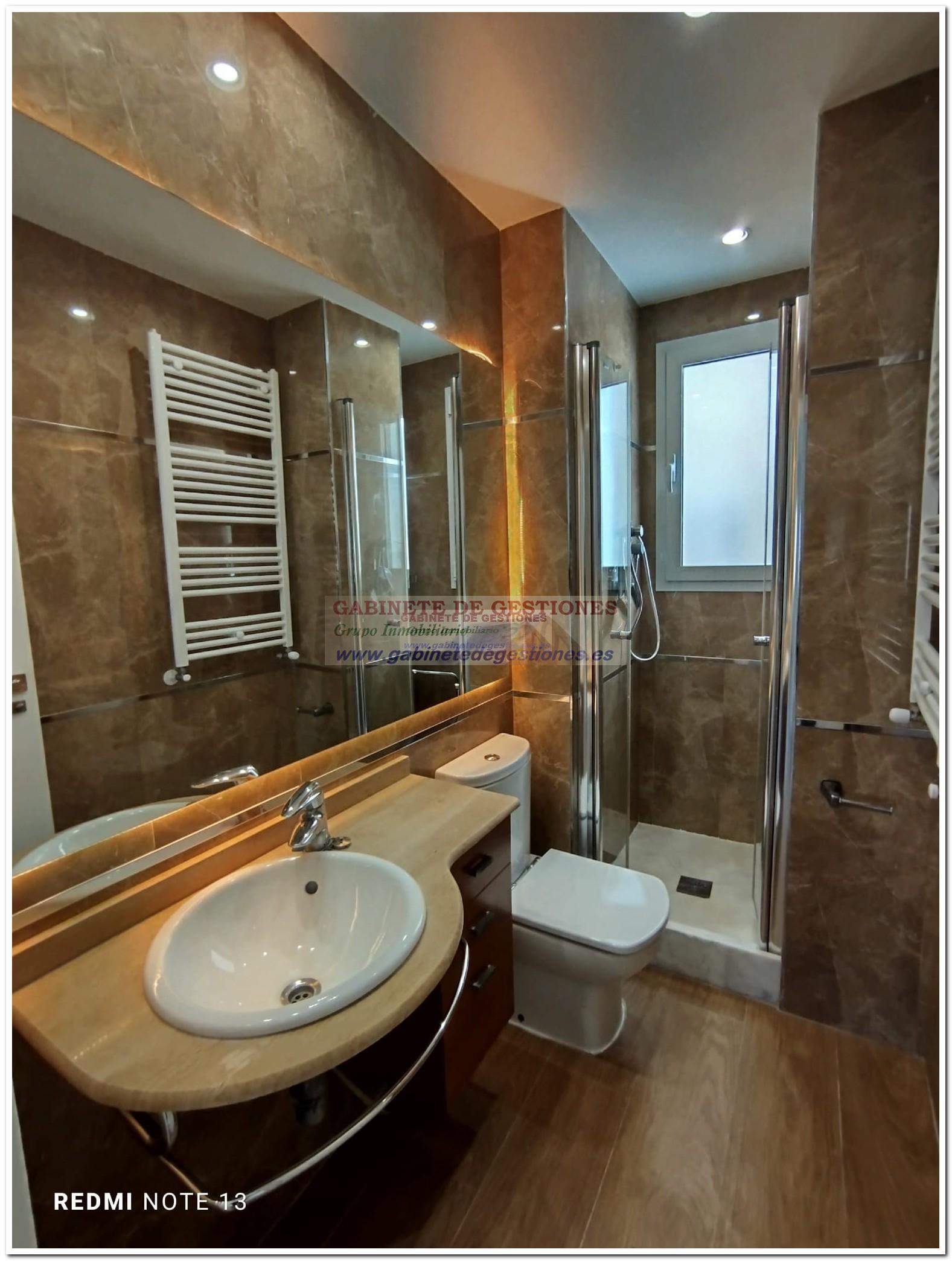 For sale of flat in Albacete