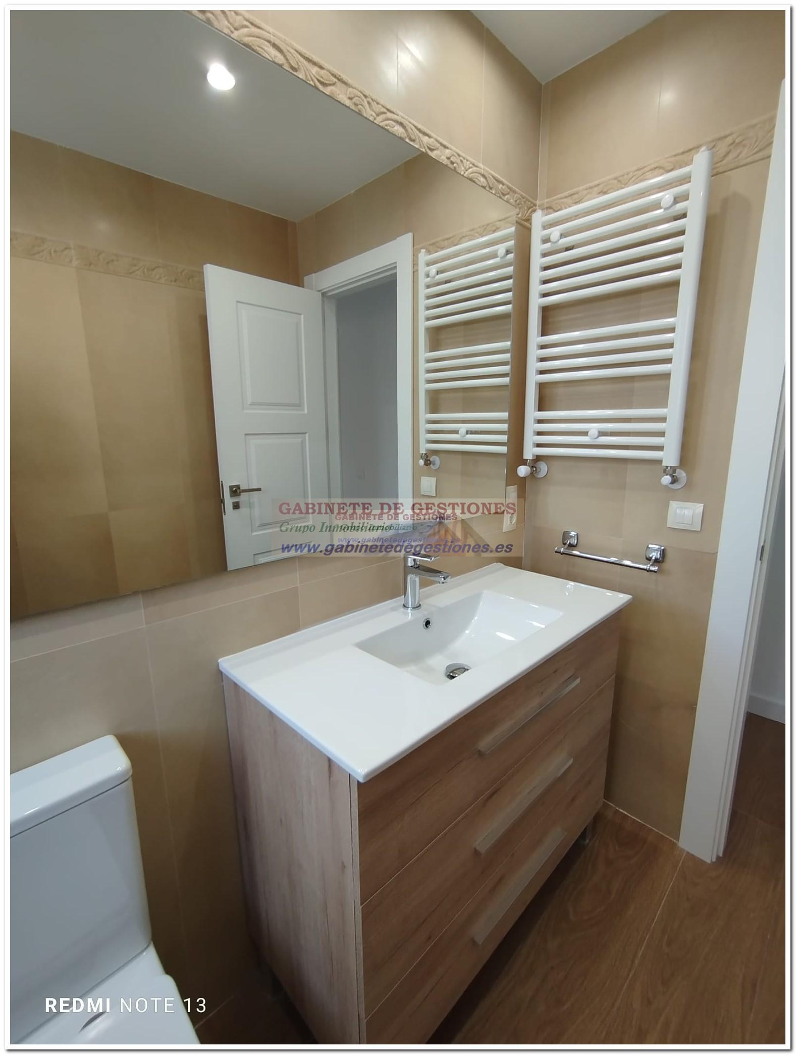 For sale of flat in Albacete