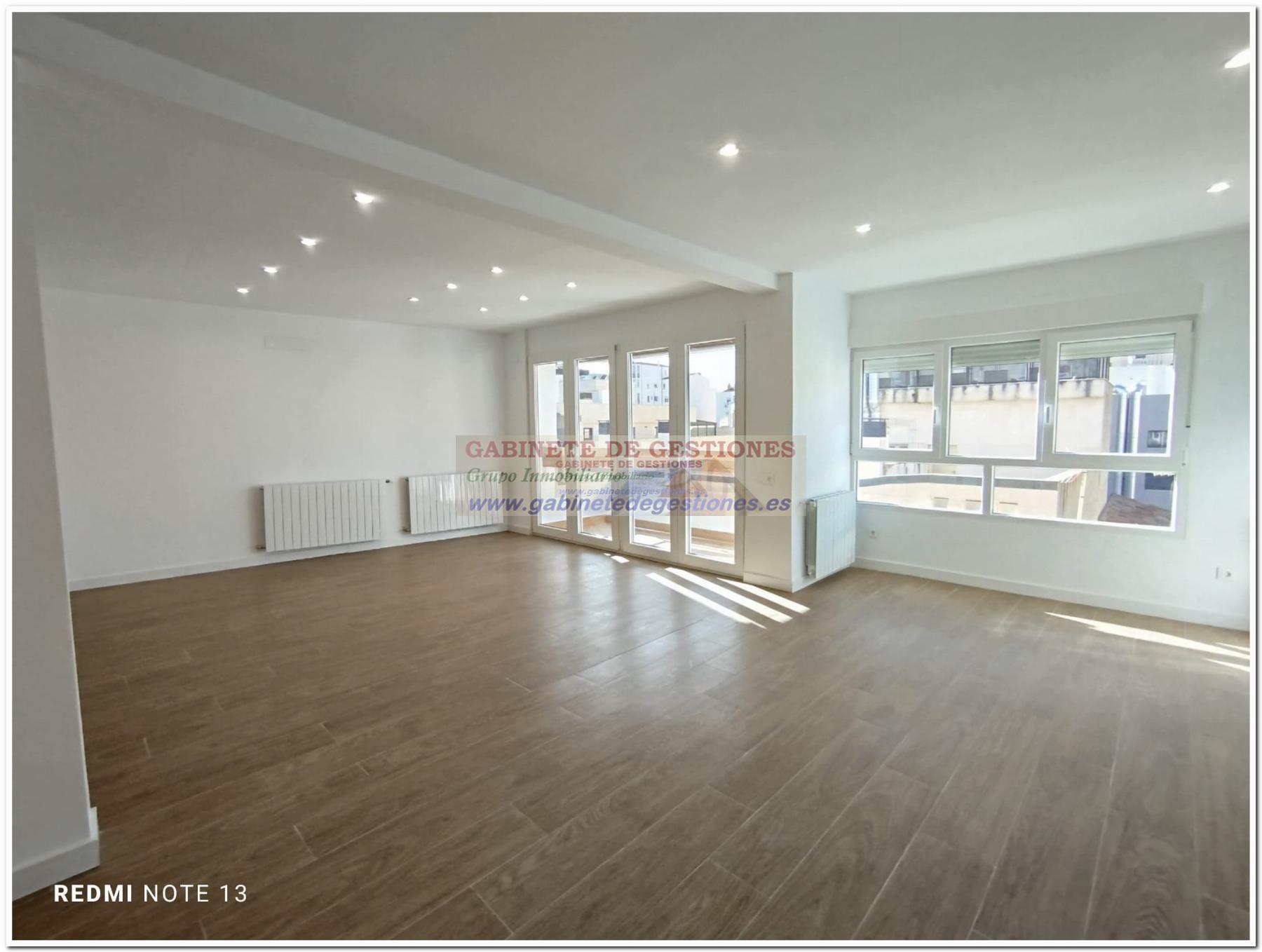 For sale of flat in Albacete