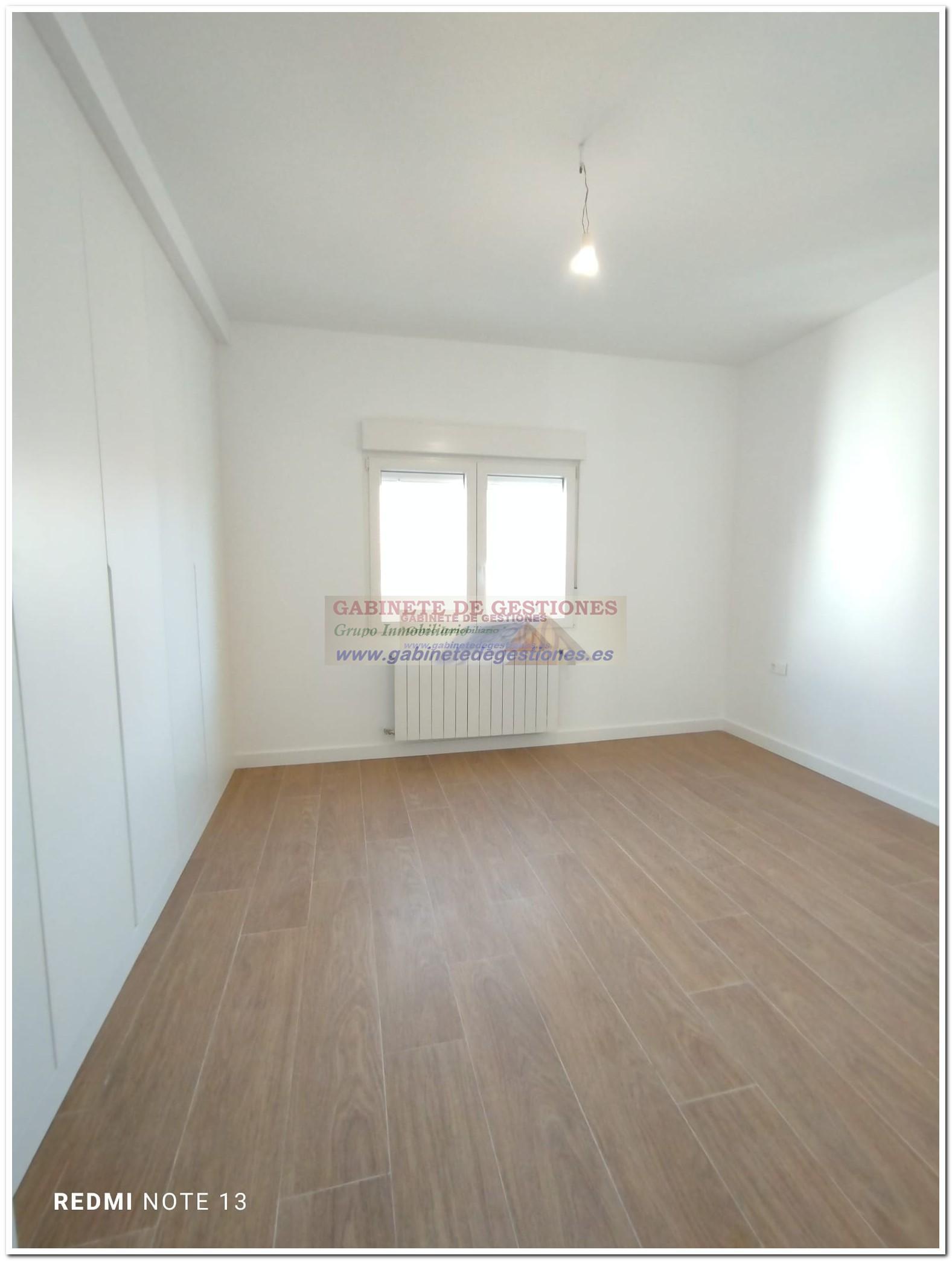 For sale of flat in Albacete