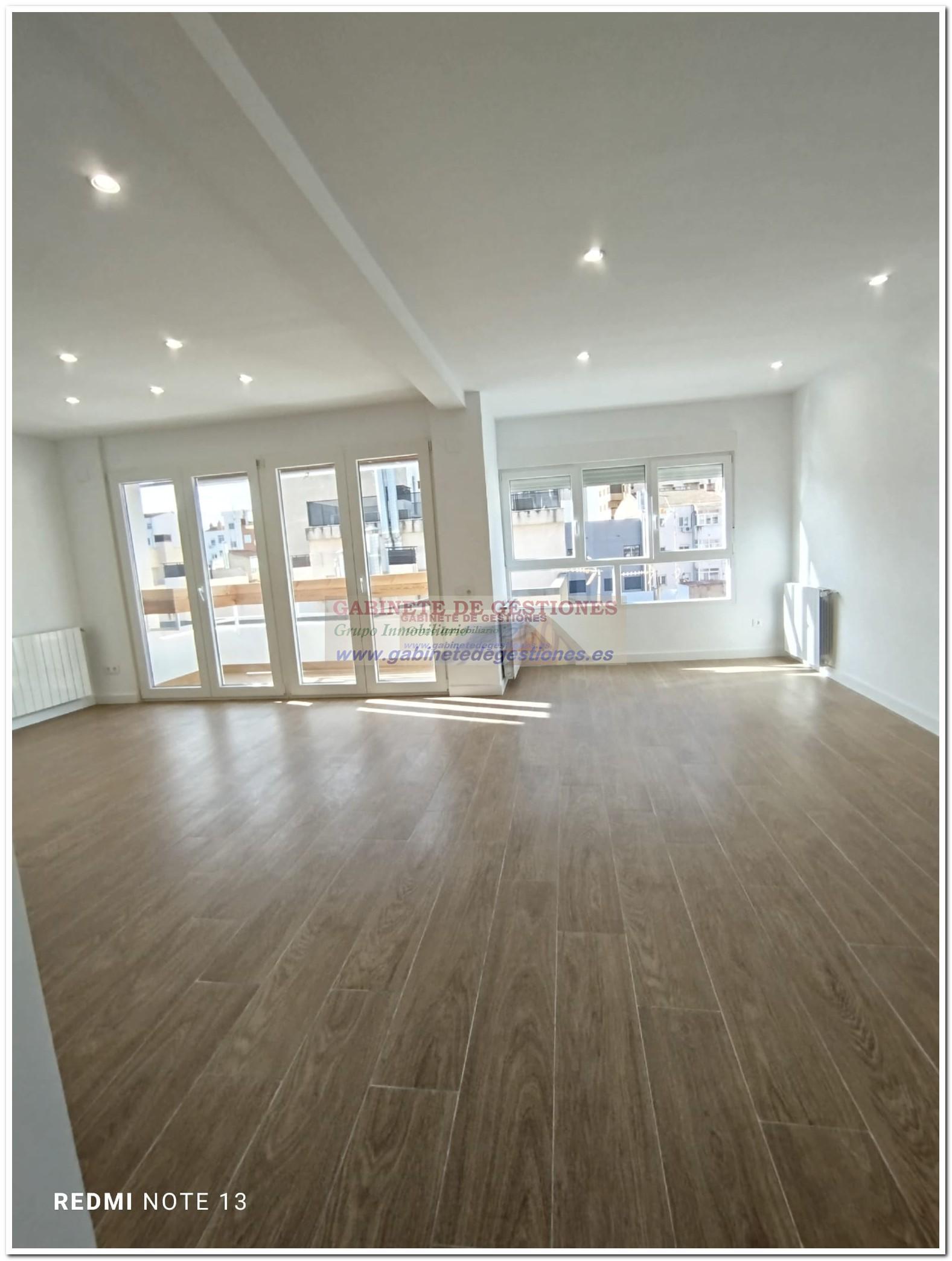 For sale of flat in Albacete