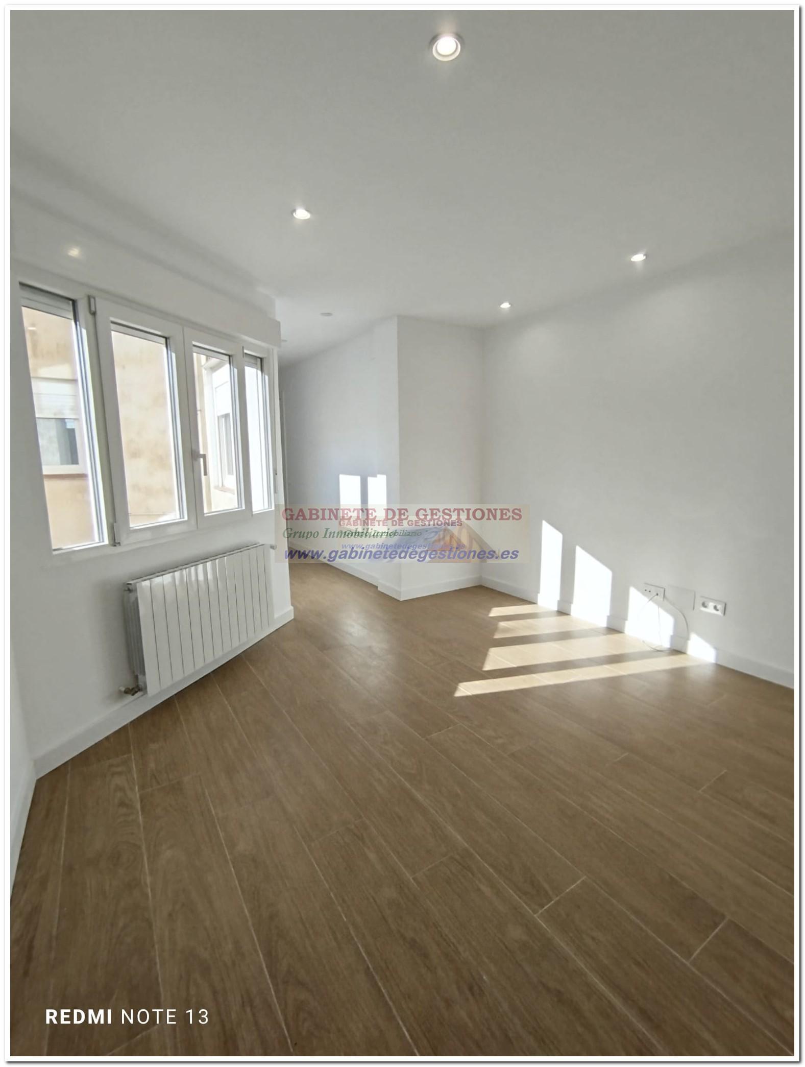 For sale of flat in Albacete