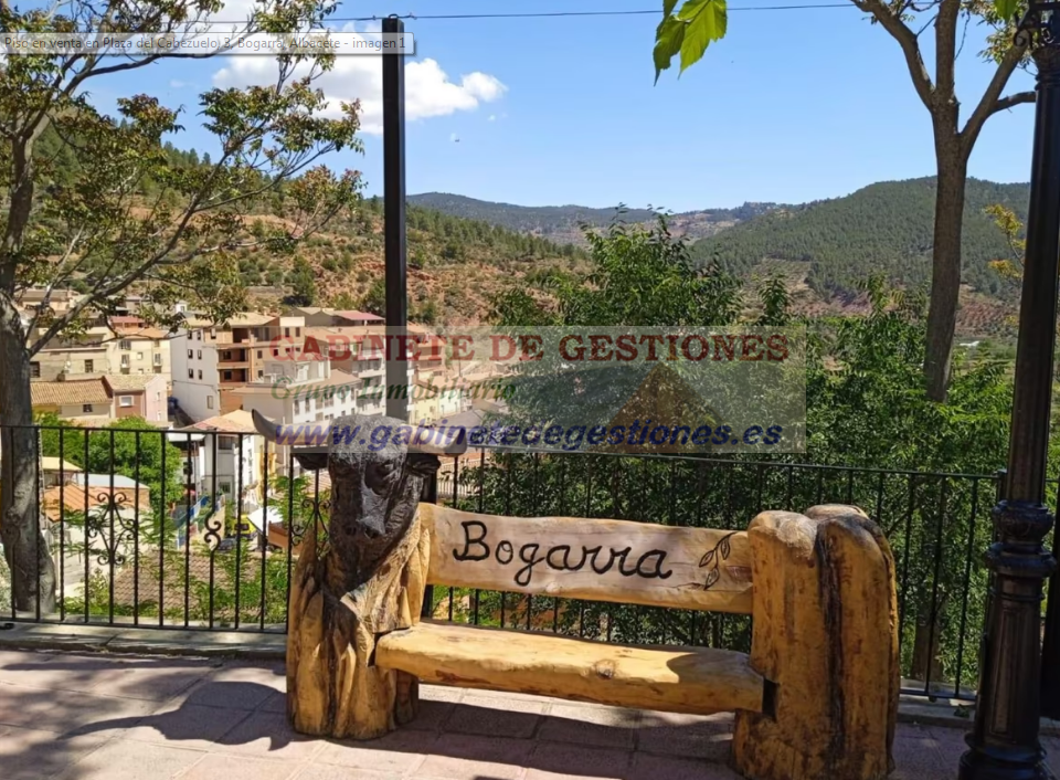 Venta de casa en Bogarra