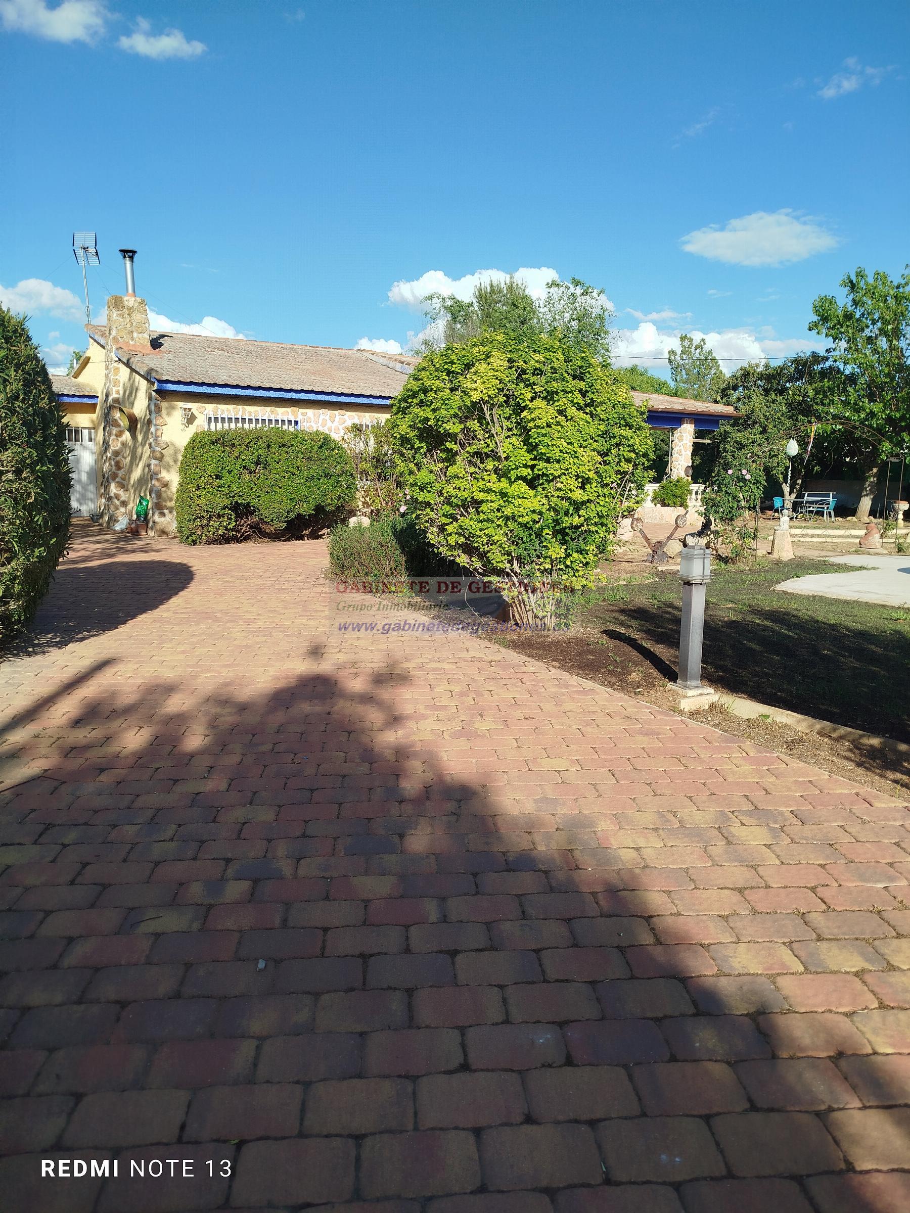 Venta de chalet en Albacete