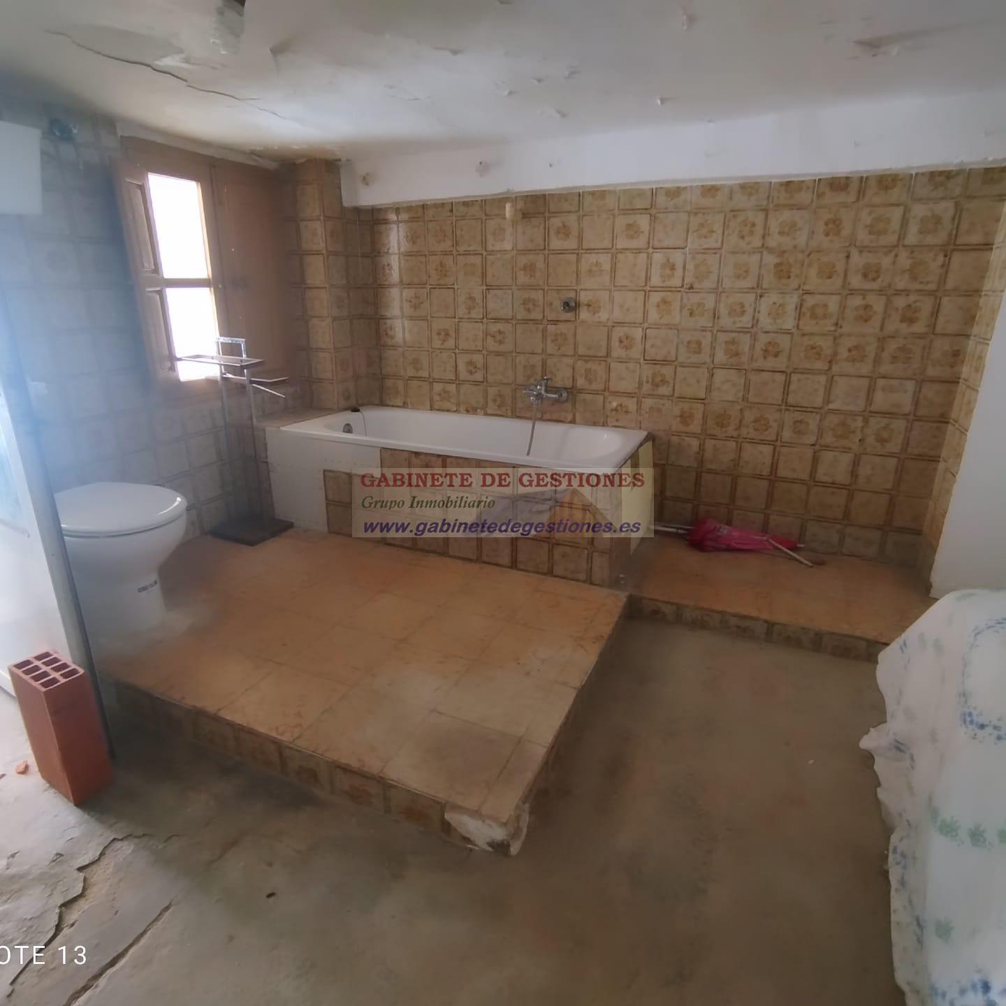 Venta de casa en Madrigueras