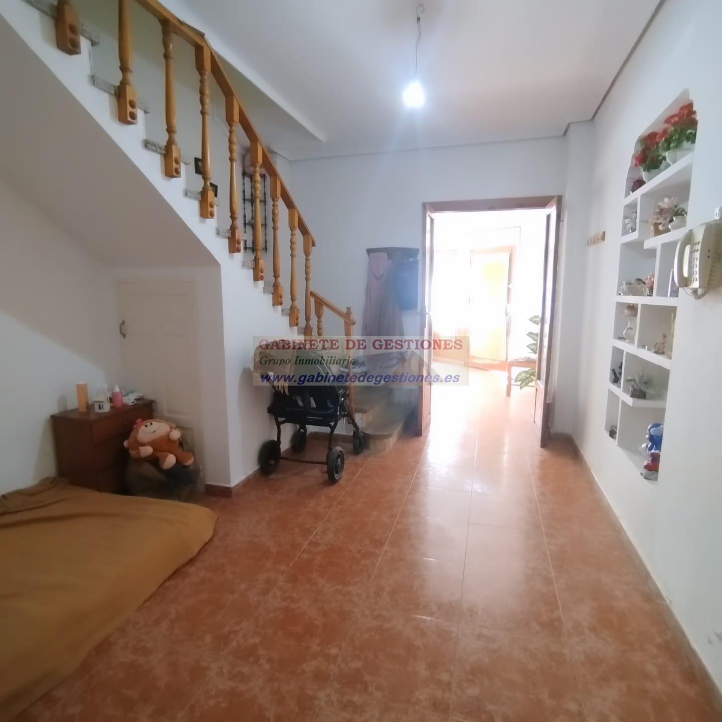 Venta de casa en Madrigueras
