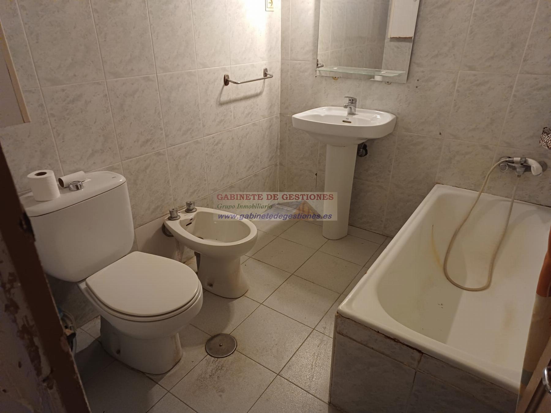 Venta de casa en Bogarra