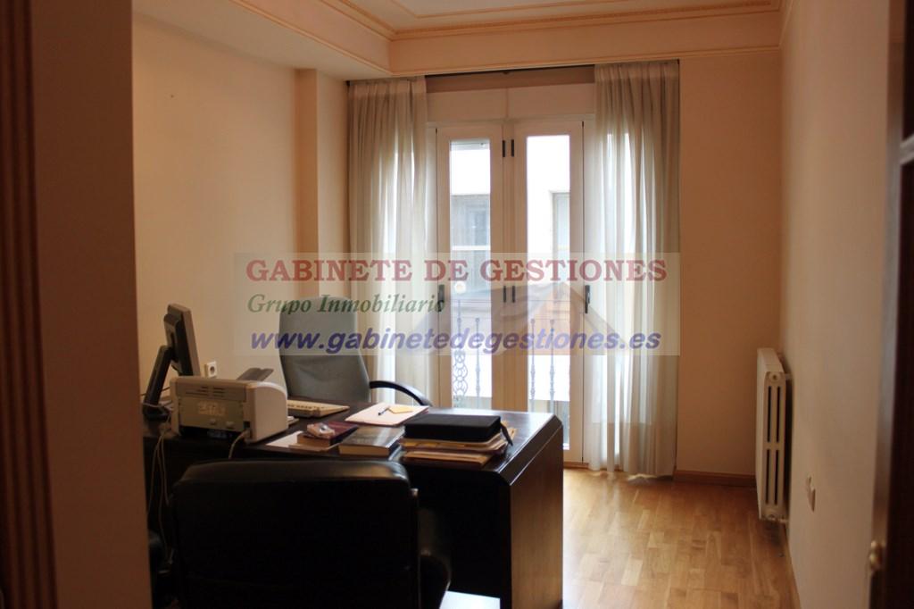 For sale of flat in Albacete