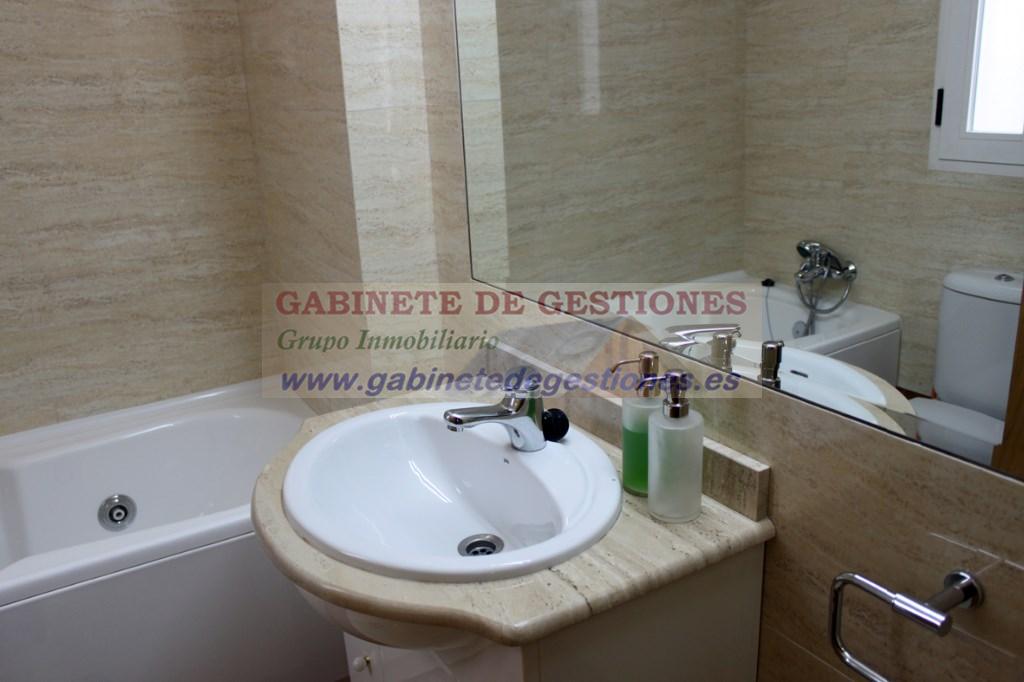 For sale of flat in Albacete