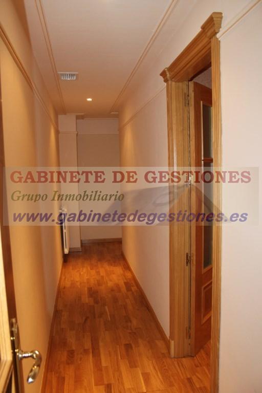 For sale of flat in Albacete