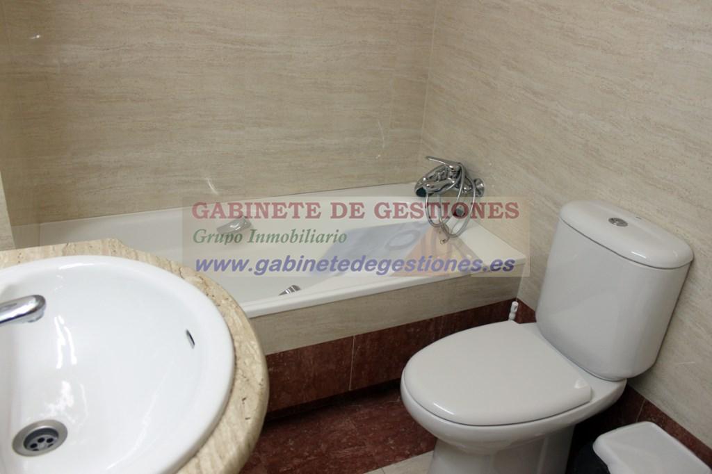 For sale of flat in Albacete